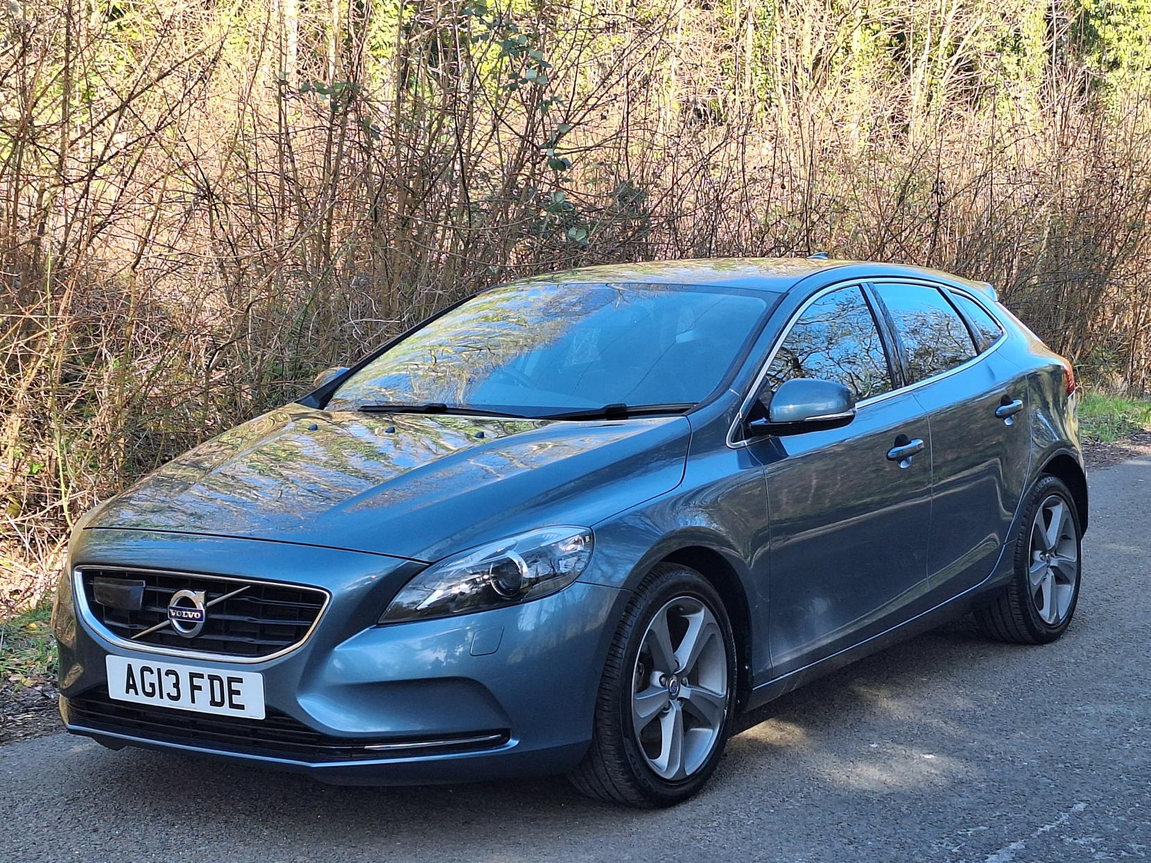 Volvo V40 1.6 SE Lux Nav Hatchback (2012 - 2016)