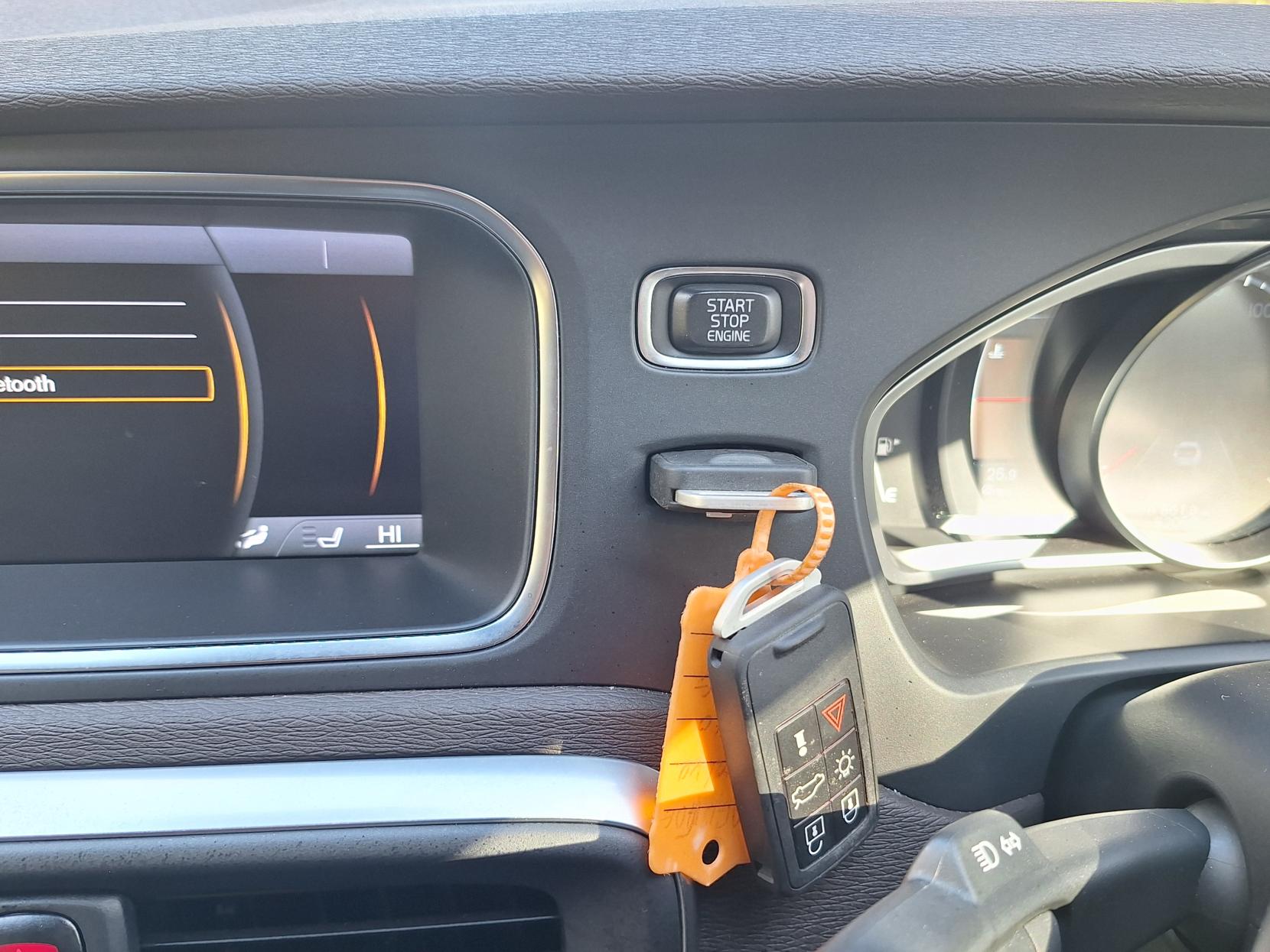 Volvo V40 1.6 SE Lux Nav Hatchback (2012 - 2016)