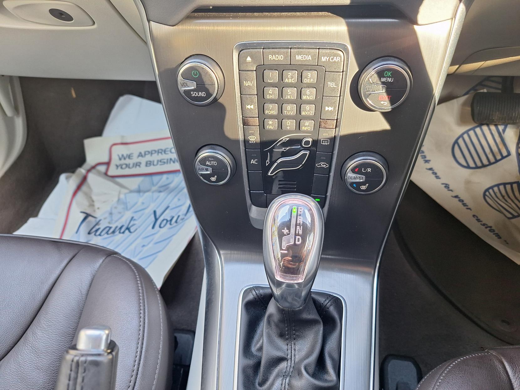 Volvo V40 1.6 SE Lux Nav Hatchback (2012 - 2016)