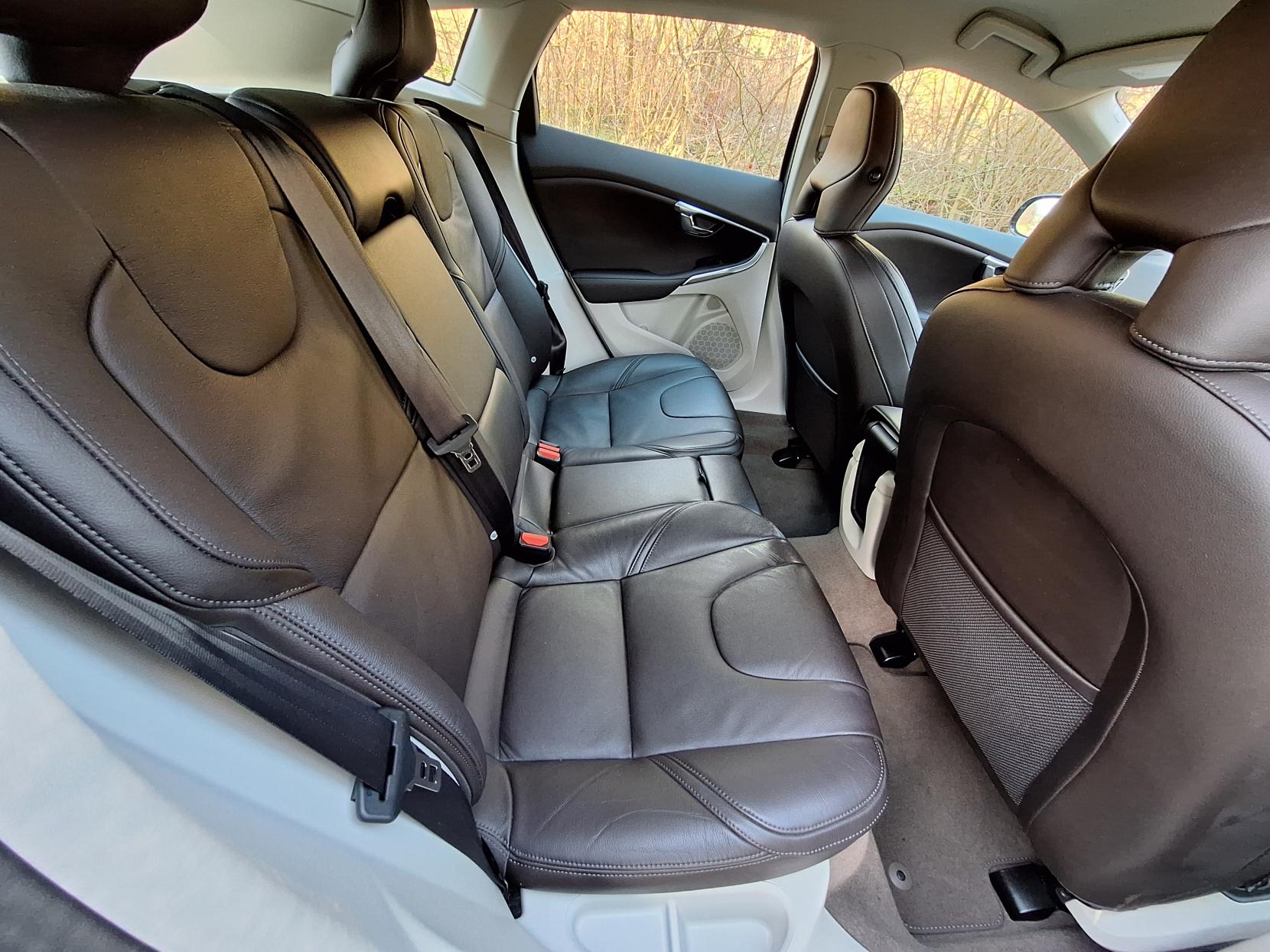 Volvo V40 1.6 SE Lux Nav Hatchback (2012 - 2016)