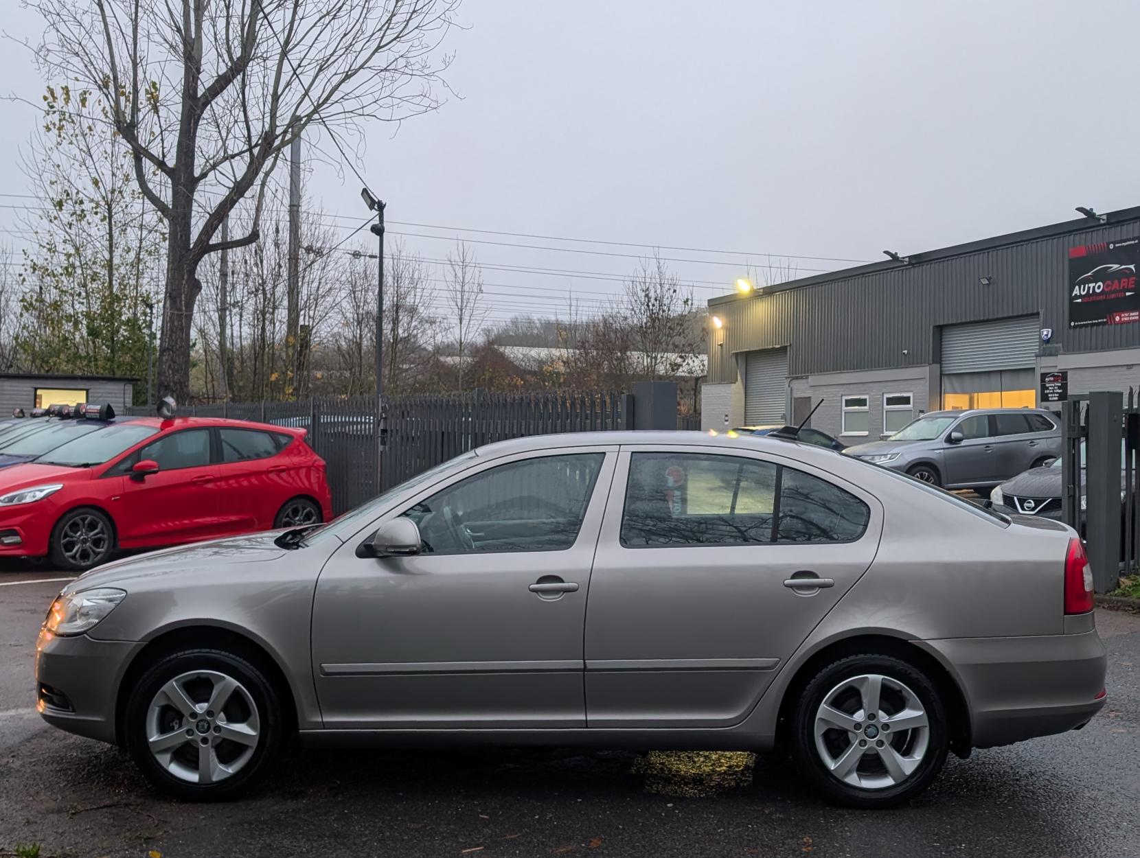Skoda Octavia 1.2 SE Estate (2008 - 2013)