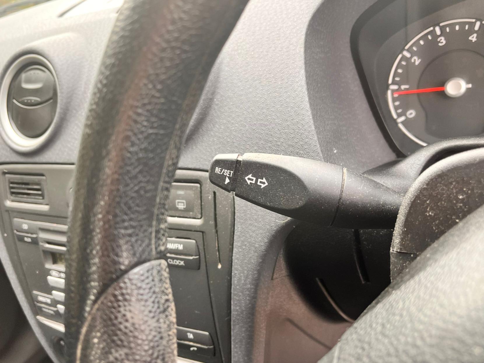 Ford Fusion 1.4 Zetec Climate Hatchback 5dr Petrol Manual (154 g/km, 79 bhp)