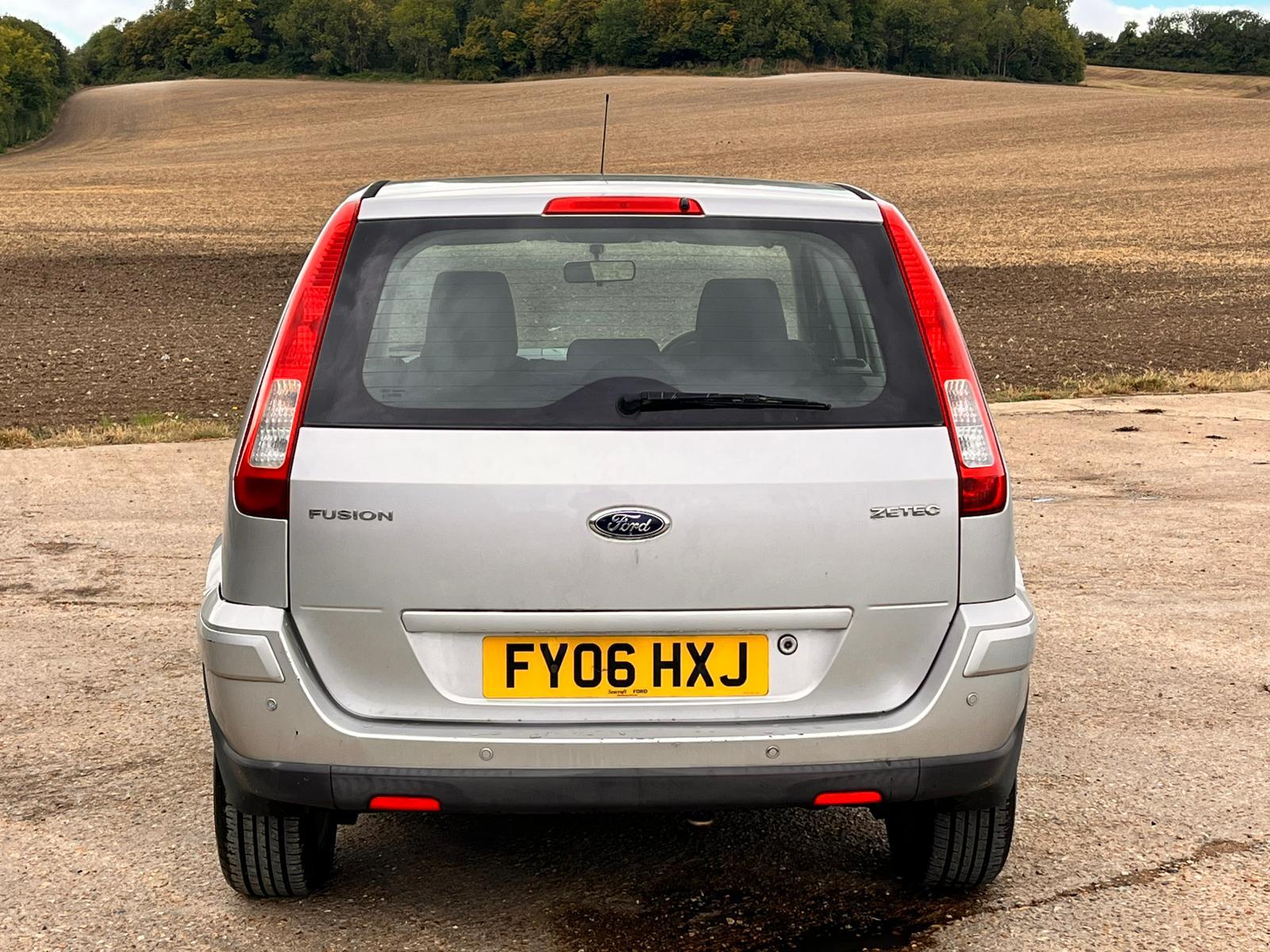 Ford Fusion 1.4 Zetec Climate Hatchback 5dr Petrol Manual (154 g/km, 79 bhp)