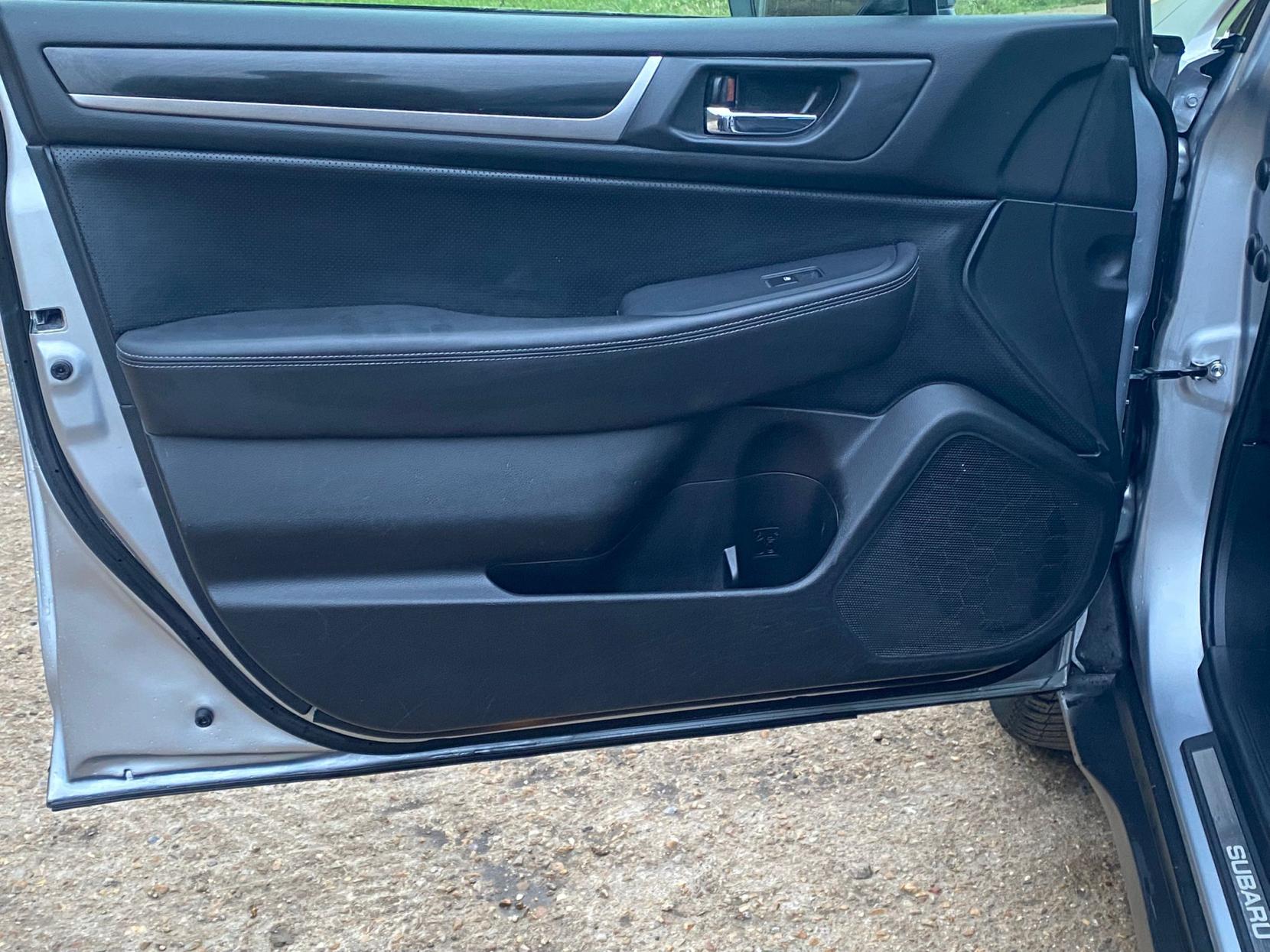 Subaru Outback 2.0D SE Premium Estate 5dr Diesel Lineartronic 4WD Euro 6 (150 ps)