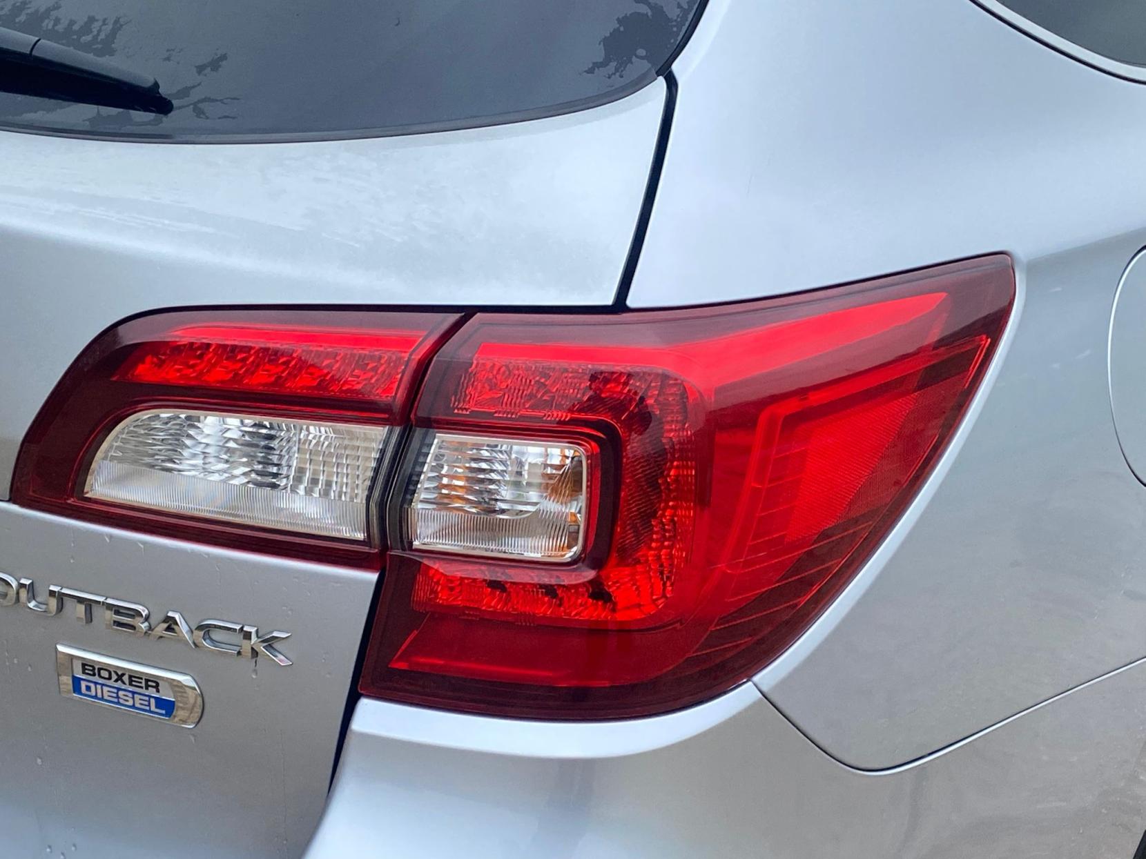 Subaru Outback 2.0D SE Premium Estate 5dr Diesel Lineartronic 4WD Euro 6 (150 ps)