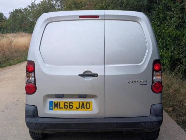 Peugeot Partner 1.6 BlueHDi 651 Professional Panel Van 5dr Diesel Manual L1 (112 g/km, 73.97 bhp)