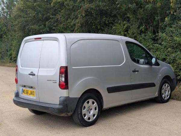 Peugeot Partner 1.6 BlueHDi 651 Professional Panel Van 5dr Diesel Manual L1 (112 g/km, 73.97 bhp)