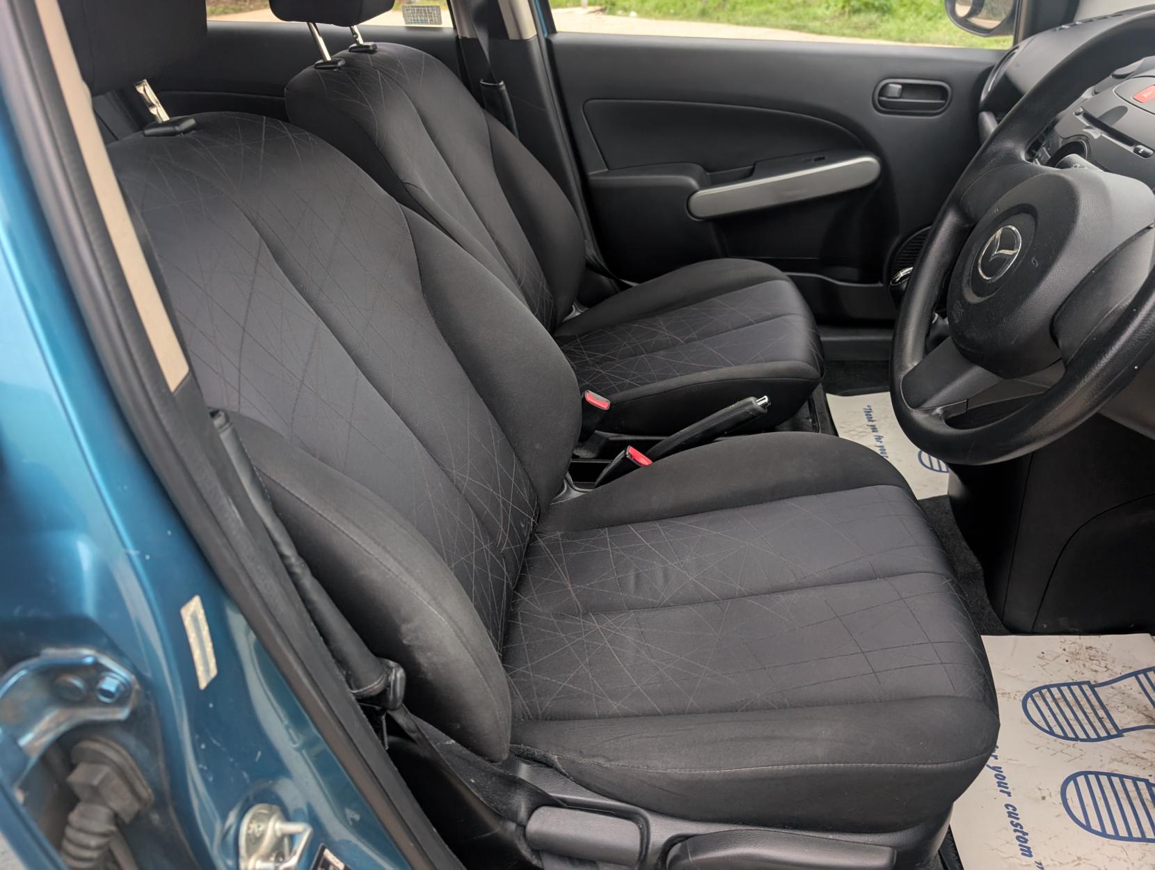 Mazda Mazda2 1.3 TS Hatchback 5dr Petrol Manual Euro 5 (75 ps)