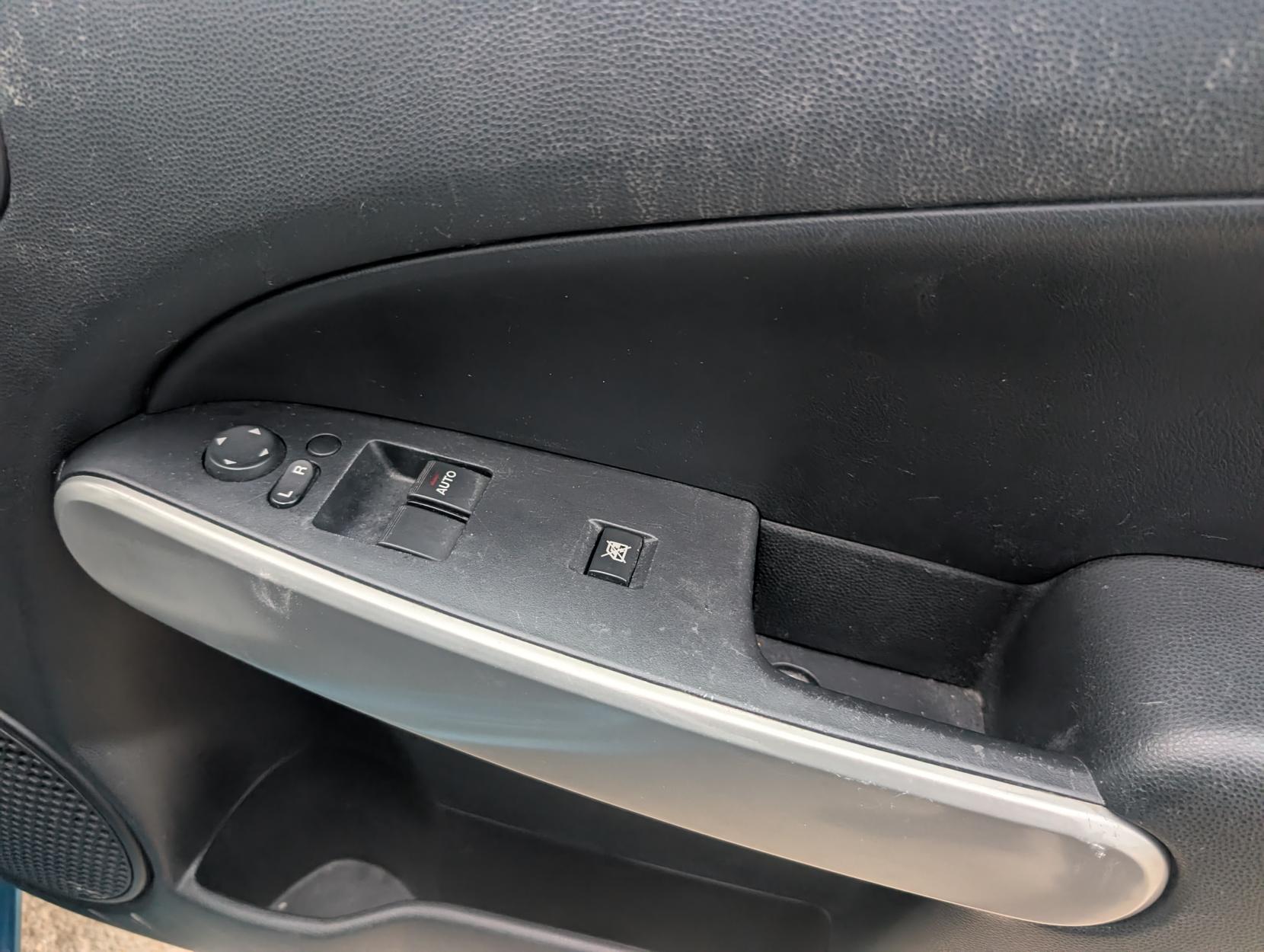 Mazda Mazda2 1.3 TS Hatchback 5dr Petrol Manual Euro 5 (75 ps)