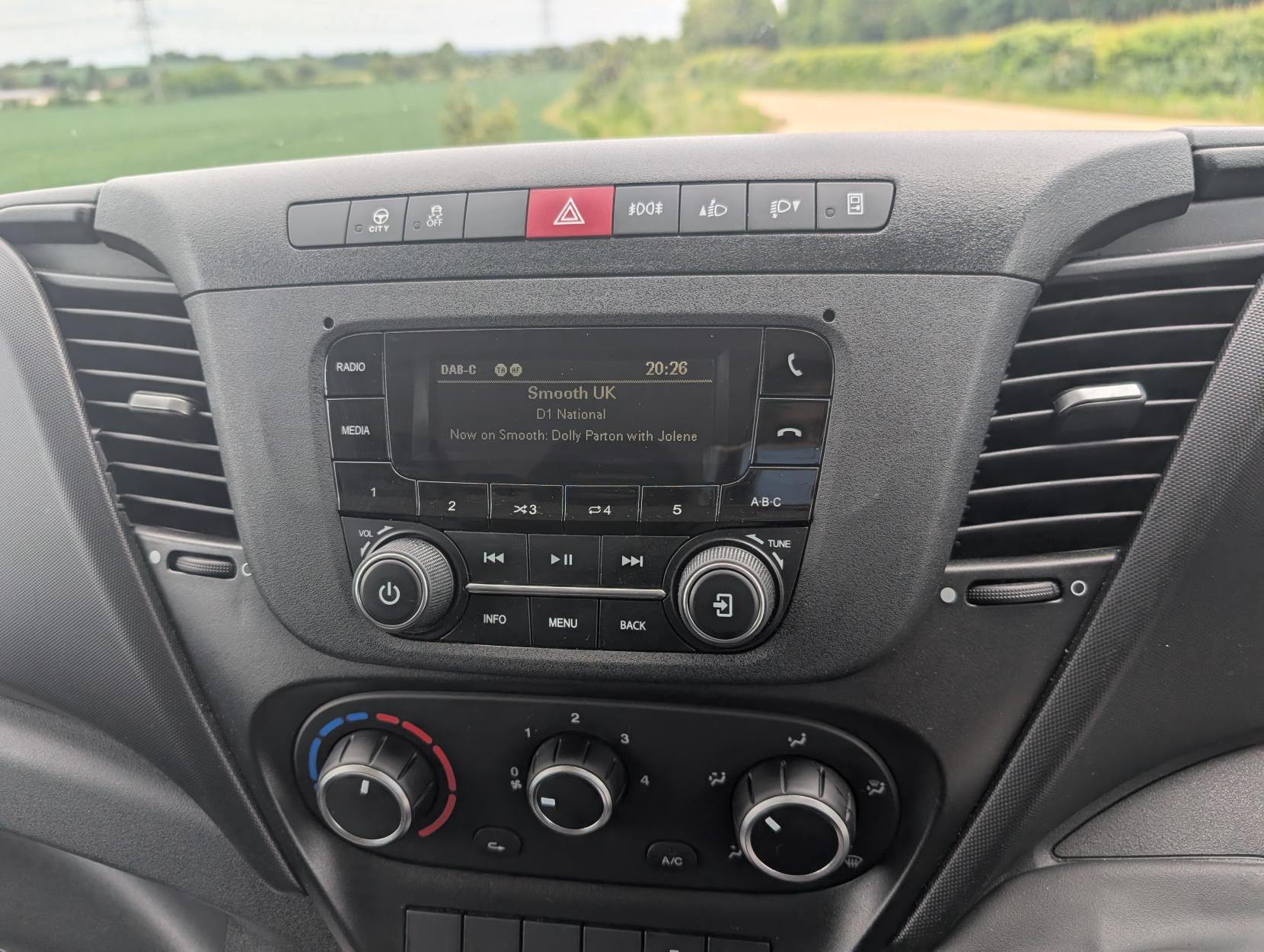 Iveco Daily 2.3D HPI 14V 35S 3520 Panel Van 5dr Diesel Manual MWB High Roof Euro 6 (s/s) (136 ps)