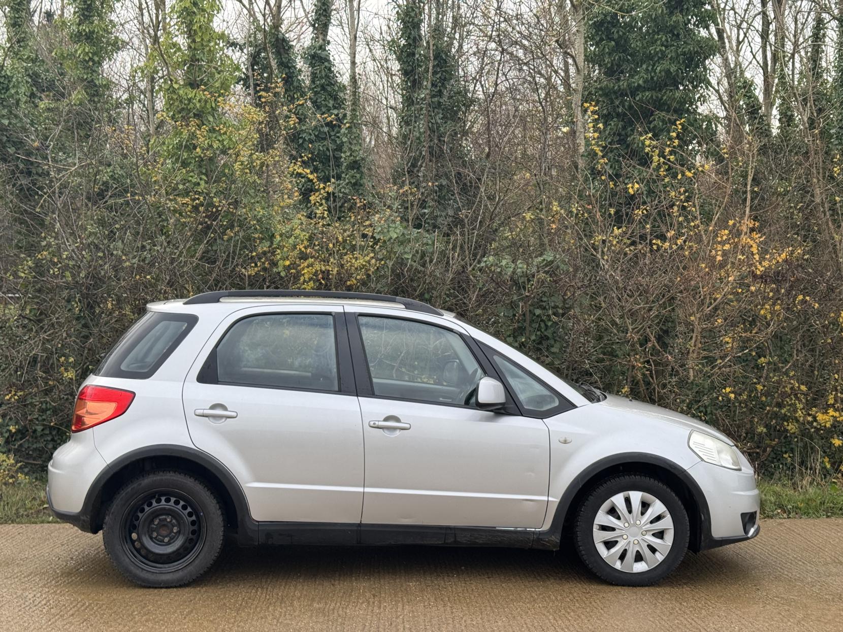 Suzuki SX4 1.6 16V GL SUV 5dr Petrol Manual Euro 4 (106 ps)