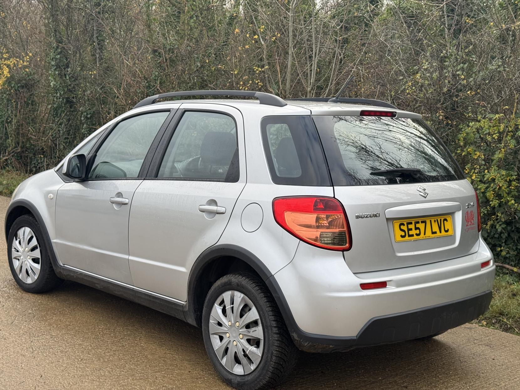 Suzuki SX4 1.6 16V GL SUV 5dr Petrol Manual Euro 4 (106 ps)