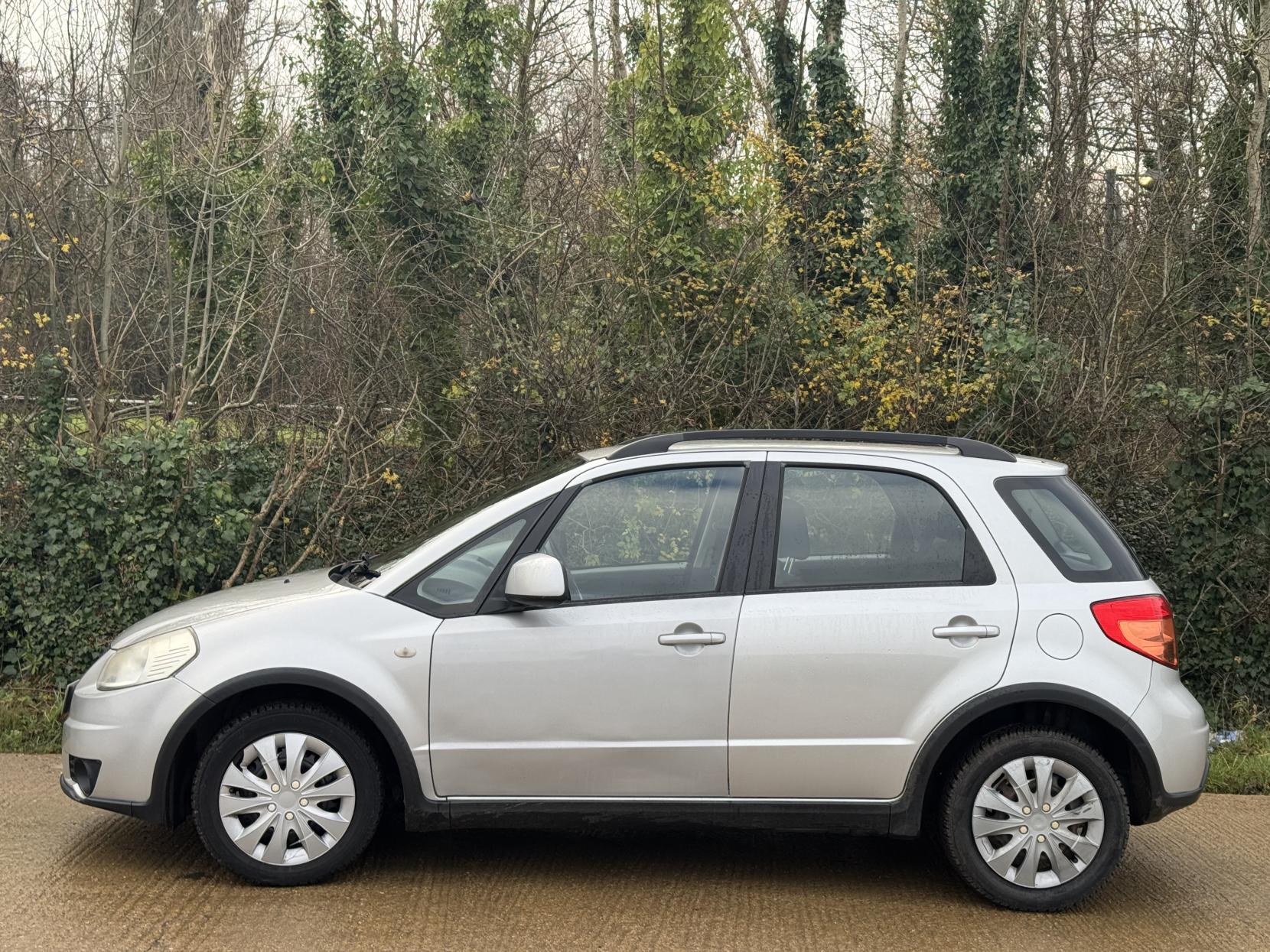 Suzuki SX4 1.6 16V GL SUV 5dr Petrol Manual Euro 4 (106 ps)