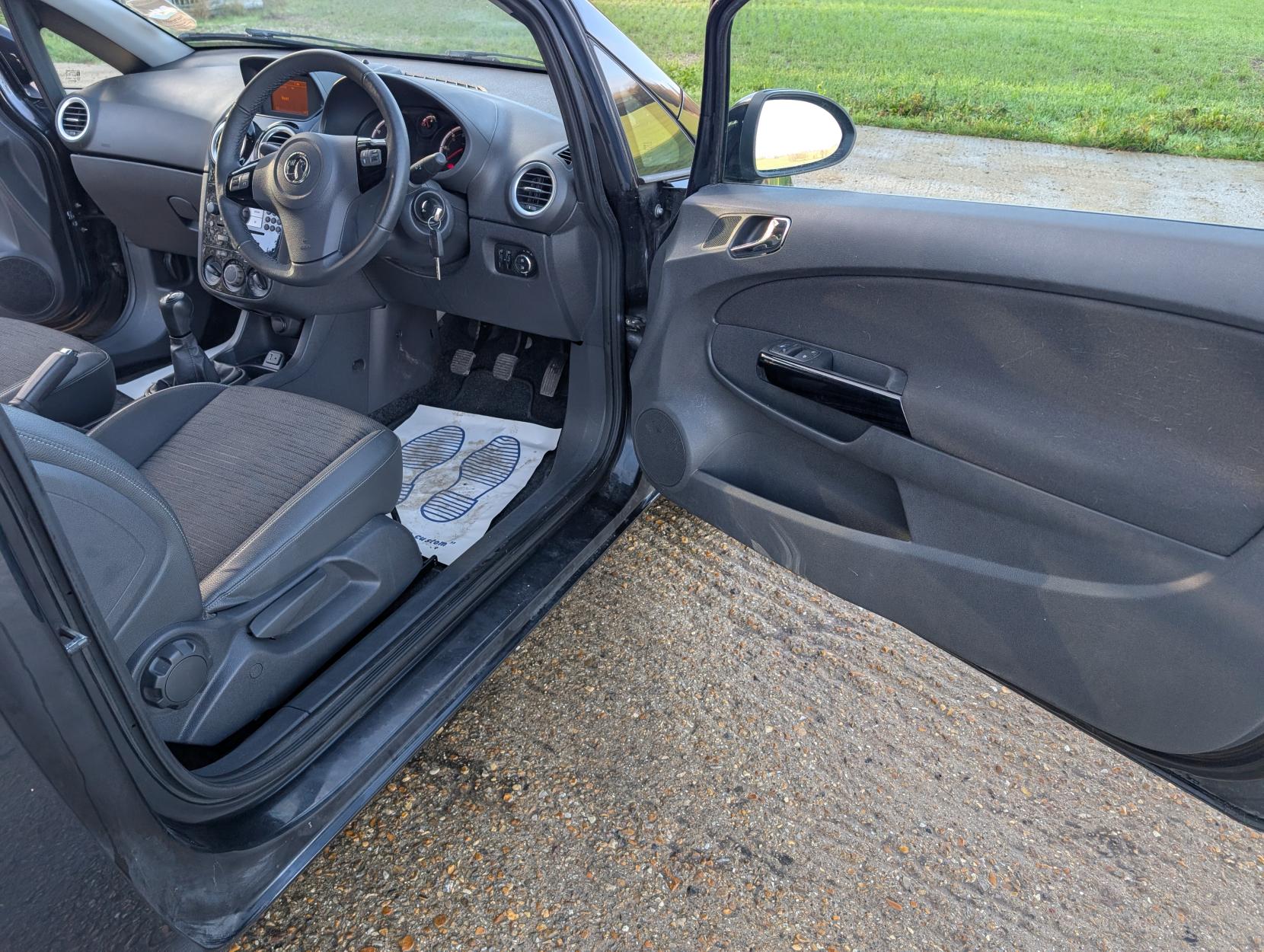 Vauxhall Corsa 1.2 16V Excite Hatchback 3dr Petrol Manual Euro 5 (A/C) (85 ps)