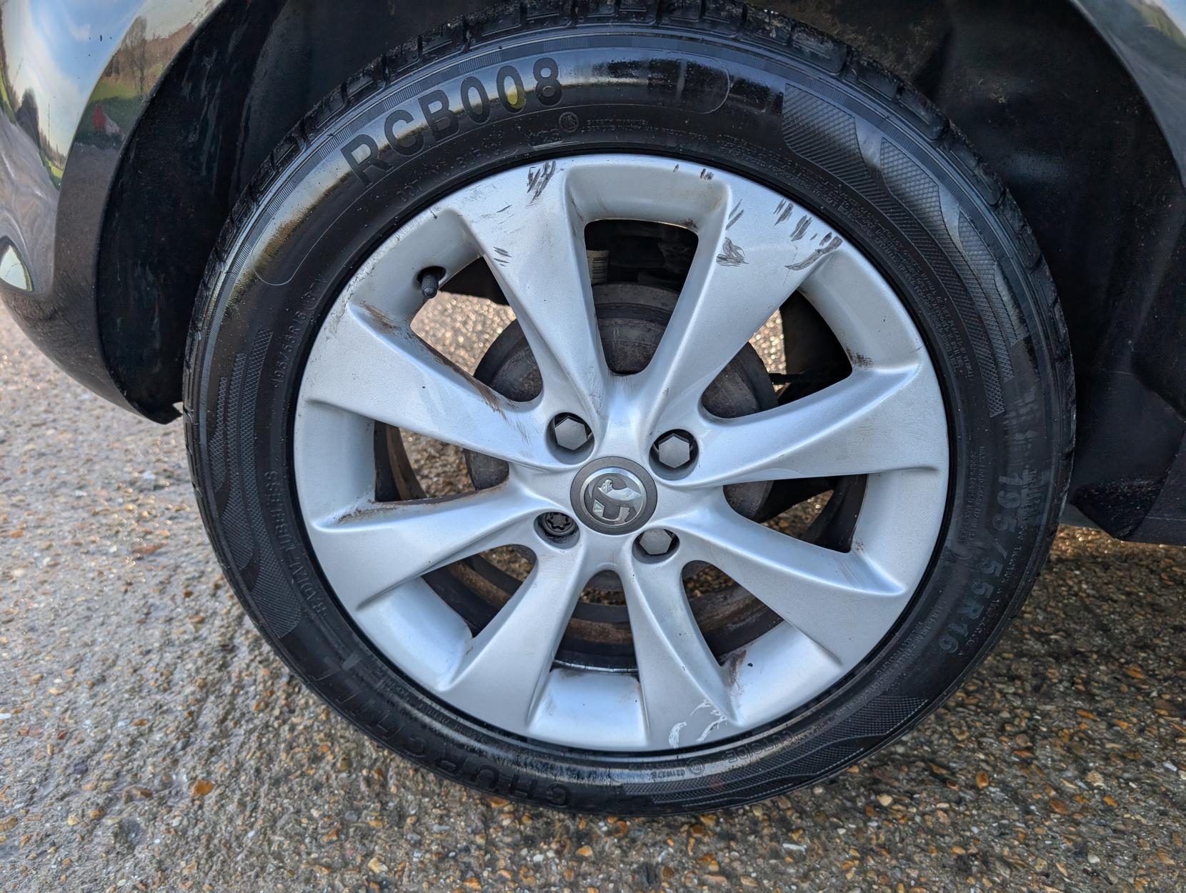 Vauxhall Corsa 1.2 16V Excite Hatchback 3dr Petrol Manual Euro 5 (A/C) (85 ps)