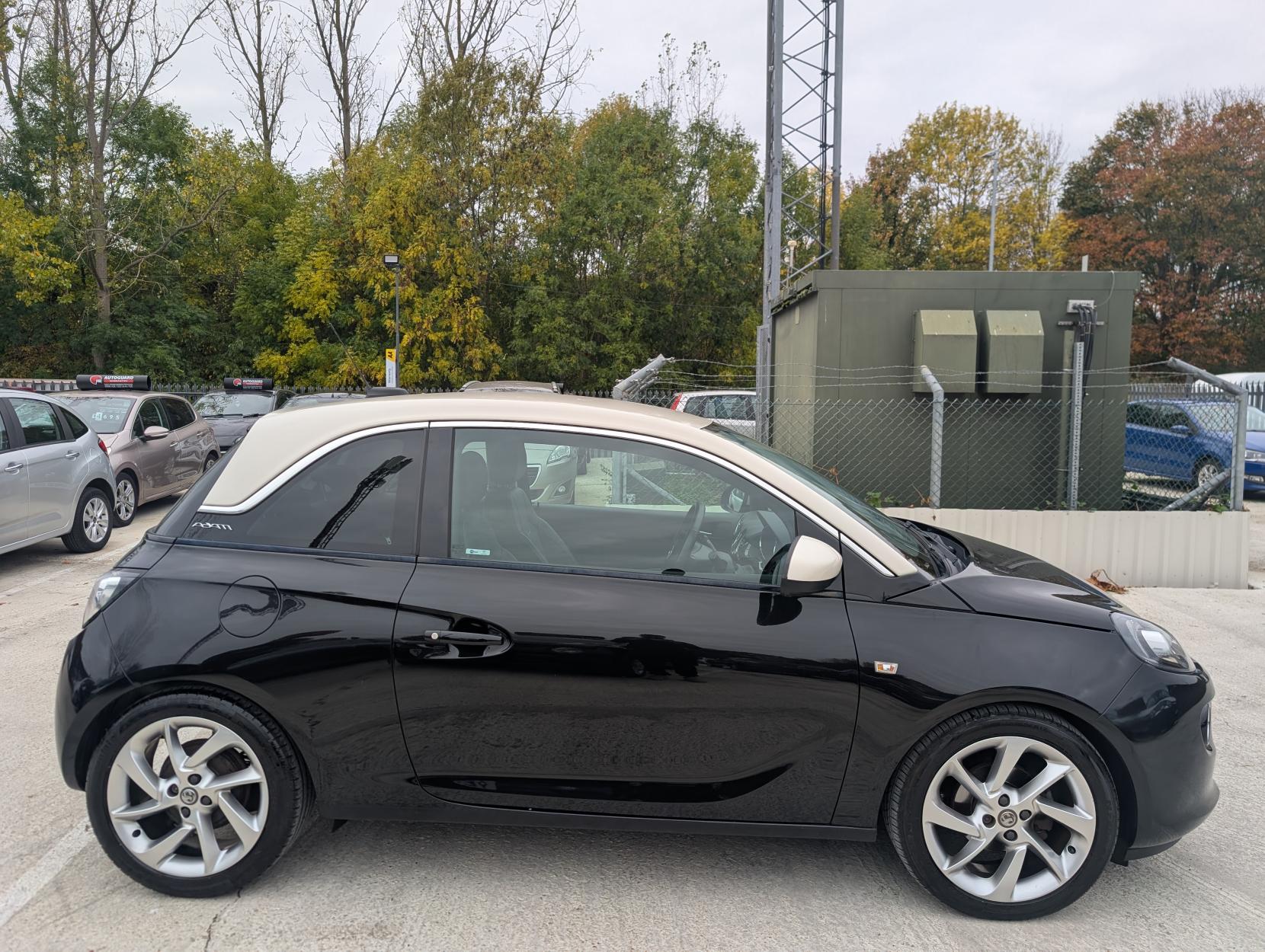 Vauxhall ADAM 1.4i SLAM Hatchback 3dr Petrol Manual Euro 6 (100 ps)