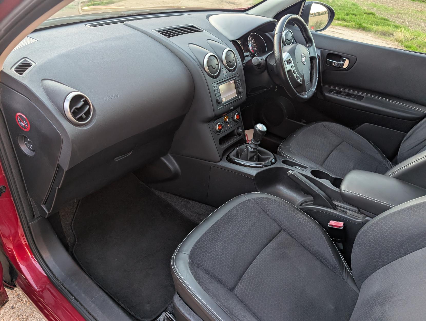 Nissan Qashqai 1.6 dCi 360 SUV 5dr Diesel Manual 2WD Euro 5 (s/s) (130 ps)