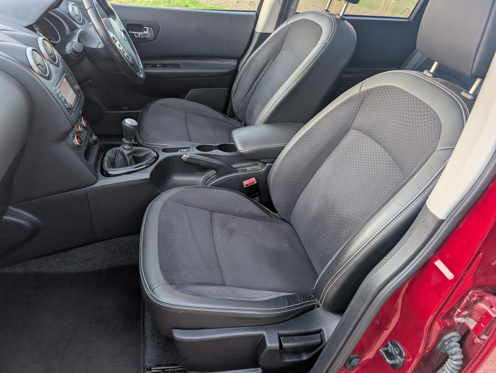 Nissan Qashqai 1.6 dCi 360 SUV 5dr Diesel Manual 2WD Euro 5 (s/s) (130 ps)