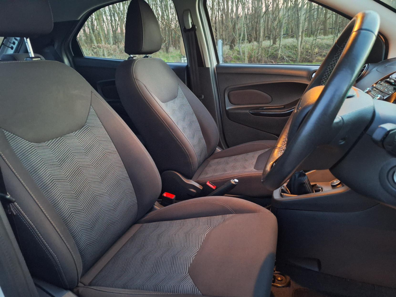 Ford Ka+ 1.2 Ti-VCT Zetec Hatchback 5dr Petrol Manual Euro 6 (70 ps)