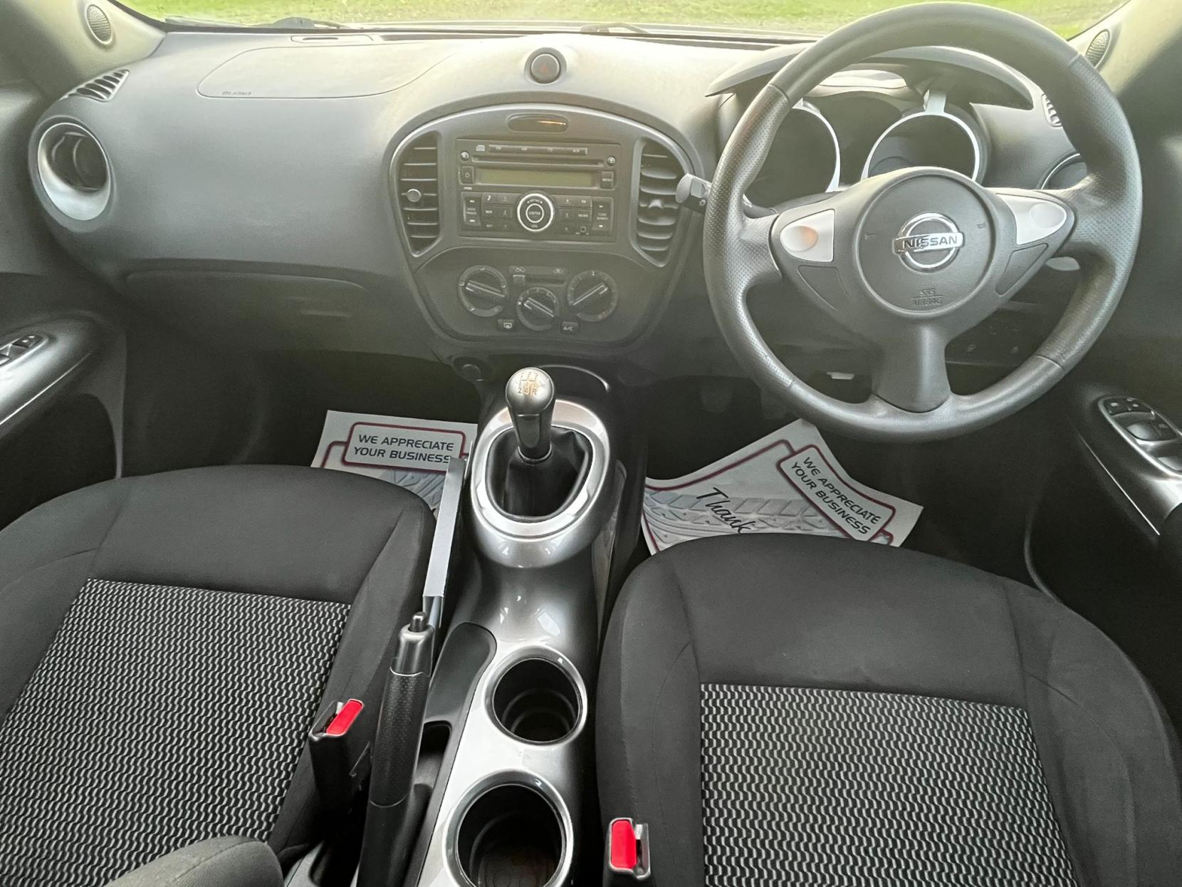 Nissan Juke 1.6 Visia SUV 5dr Petrol Manual Euro 5 (94 ps)