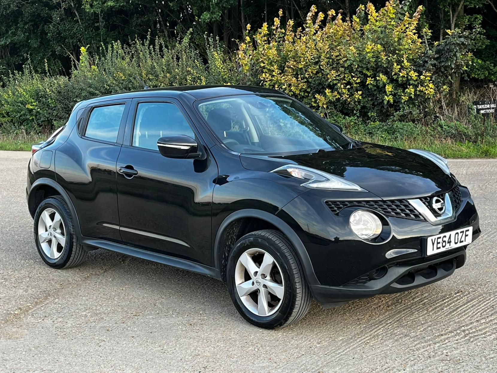 Nissan Juke 1.6 Visia SUV 5dr Petrol Manual Euro 5 (94 ps)