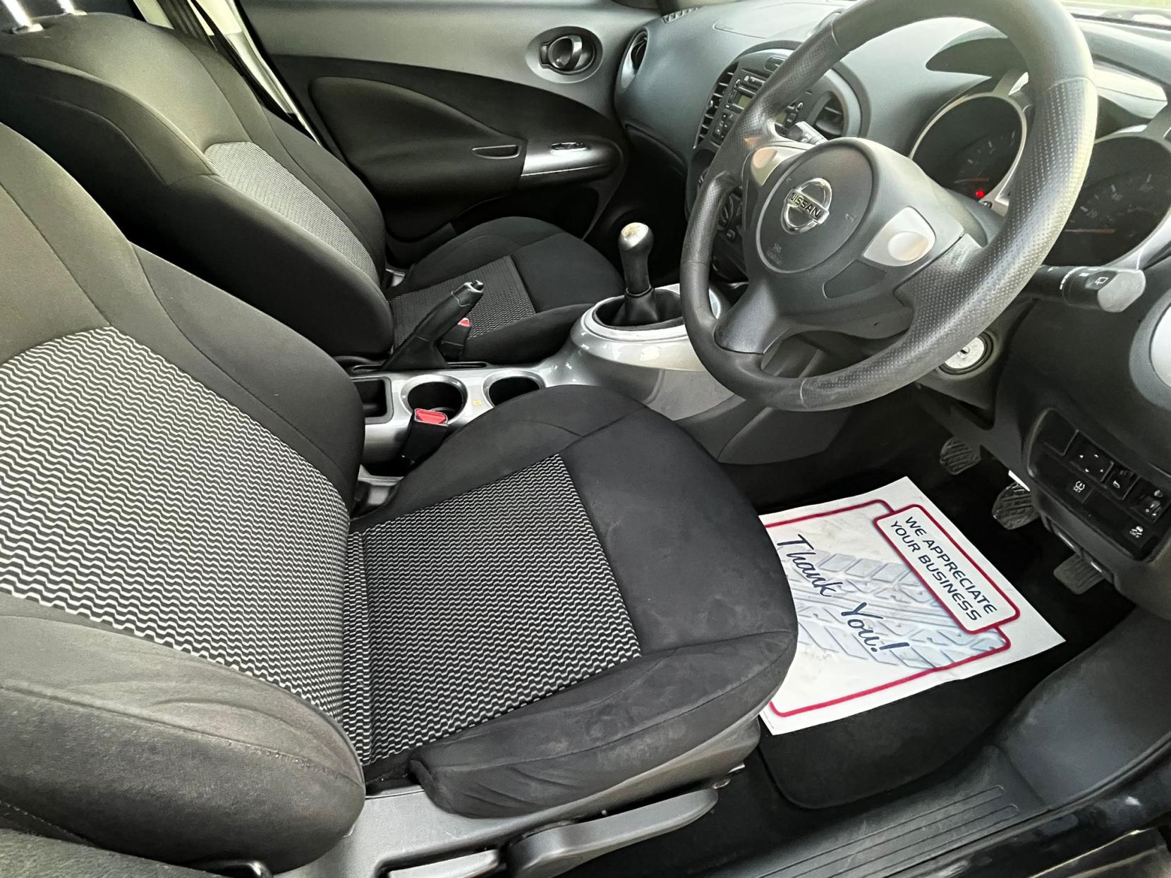 Nissan Juke 1.6 Visia SUV 5dr Petrol Manual Euro 5 (94 ps)