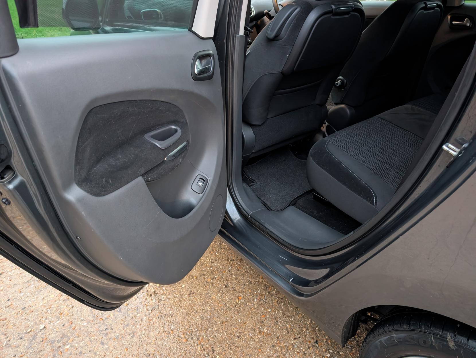 Citroen C3 Picasso 1.6 BlueHDi Exclusive MPV 5dr Diesel Manual Euro 6 (100 ps)