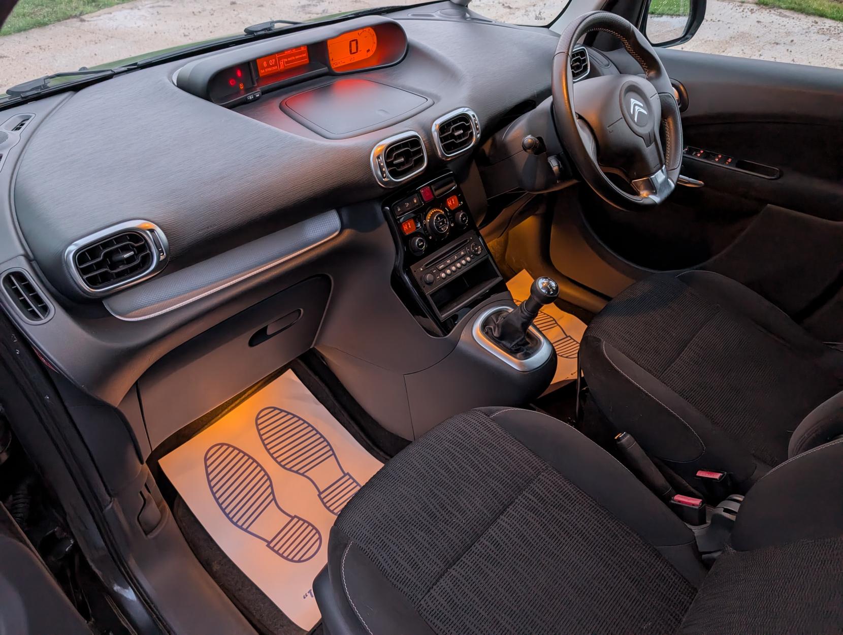 Citroen C3 Picasso 1.6 BlueHDi Exclusive MPV 5dr Diesel Manual Euro 6 (100 ps)