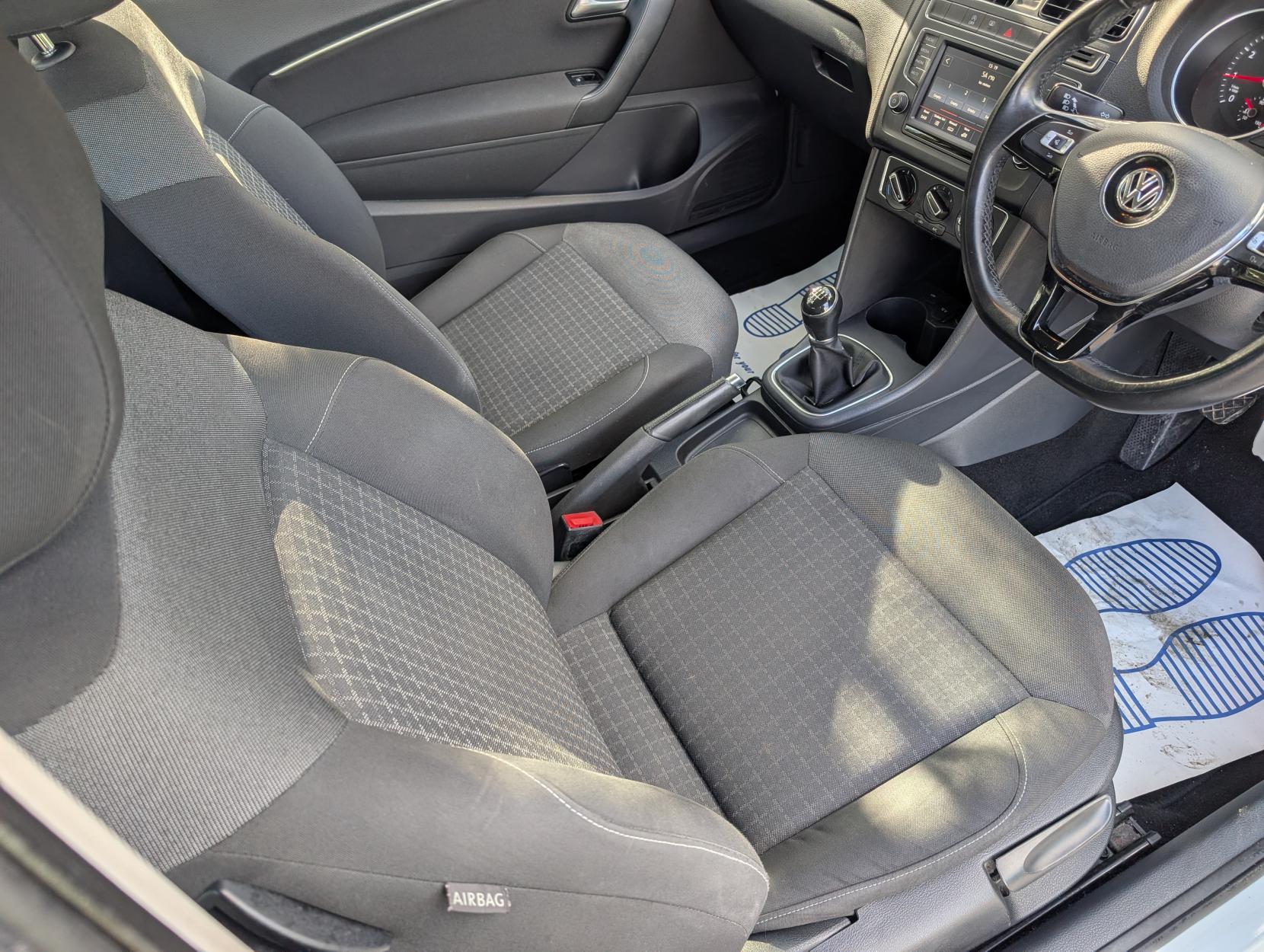 Volkswagen Polo 1.2 TSI BlueMotion Tech SE Hatchback 3dr Petrol Manual Euro 6 (s/s) (90 ps)