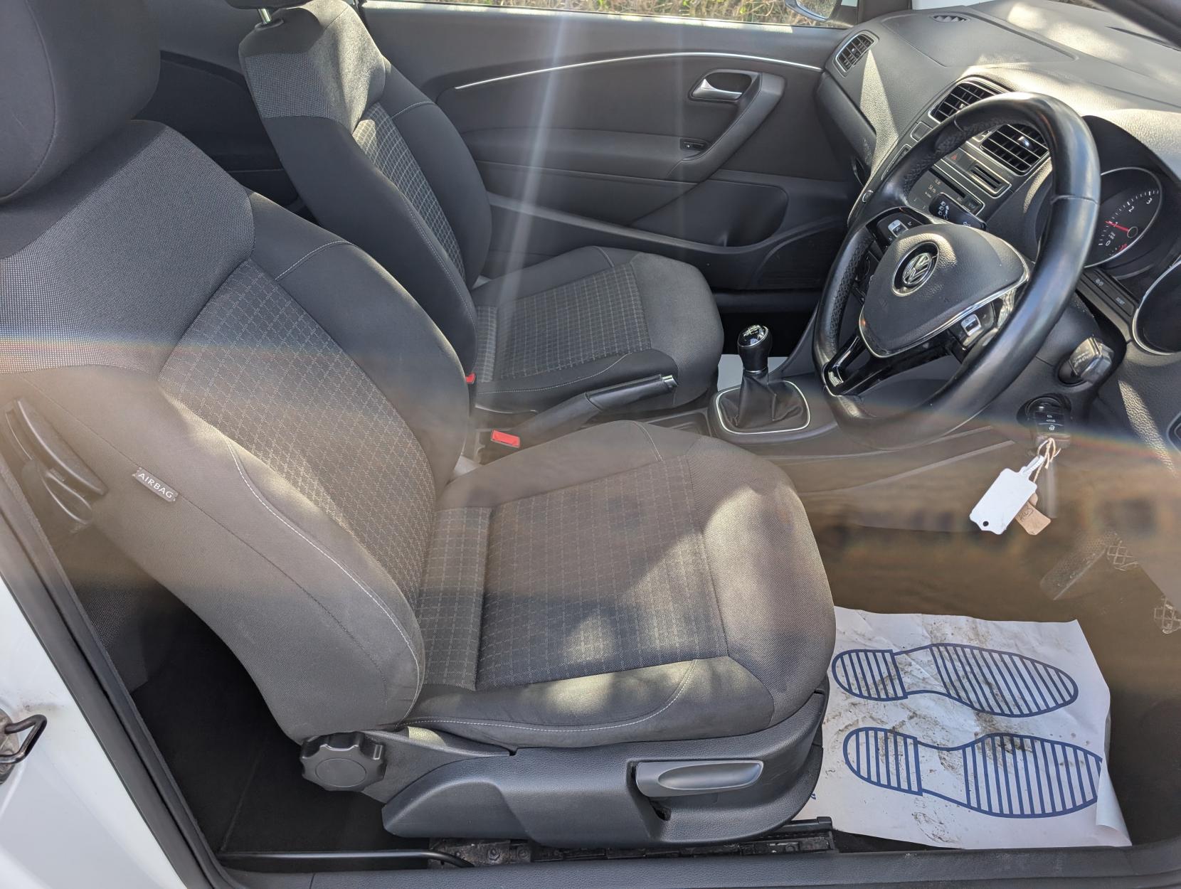 Volkswagen Polo 1.2 TSI BlueMotion Tech SE Hatchback 3dr Petrol Manual Euro 6 (s/s) (90 ps)