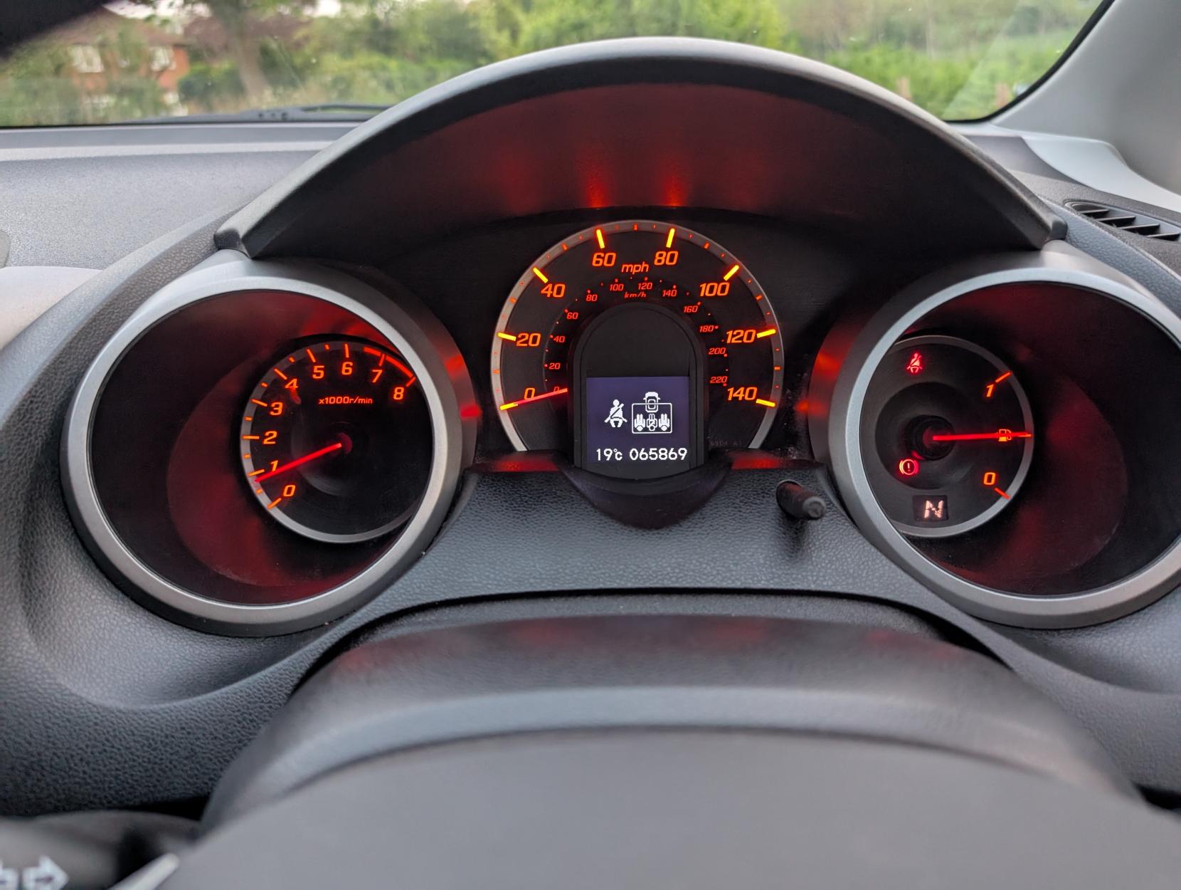 Honda Jazz 1.4 i-VTEC ES Hatchback 5dr Petrol i SHIFT Euro 4 (100 ps)