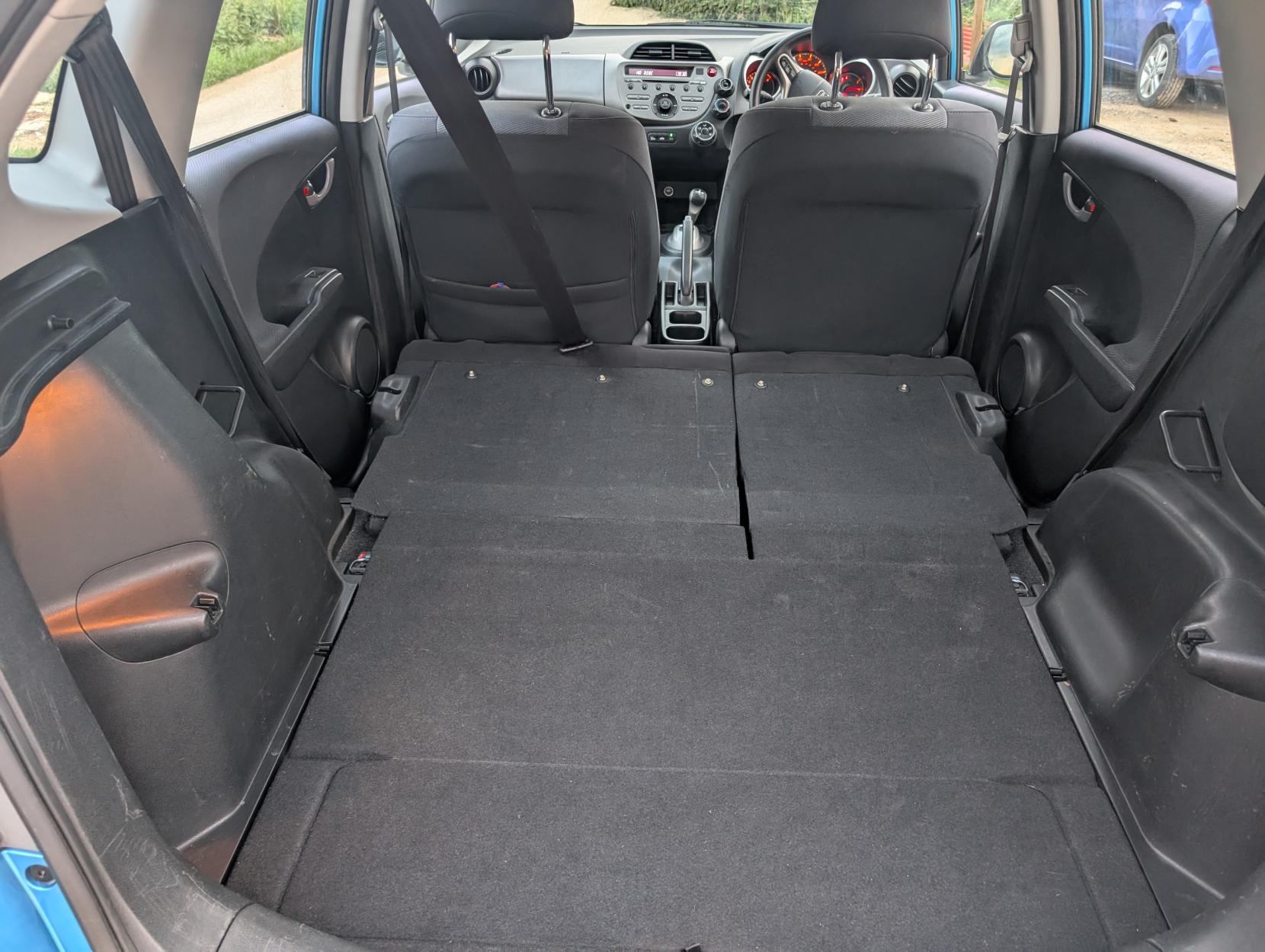 Honda Jazz 1.4 i-VTEC ES Hatchback 5dr Petrol i SHIFT Euro 4 (100 ps)