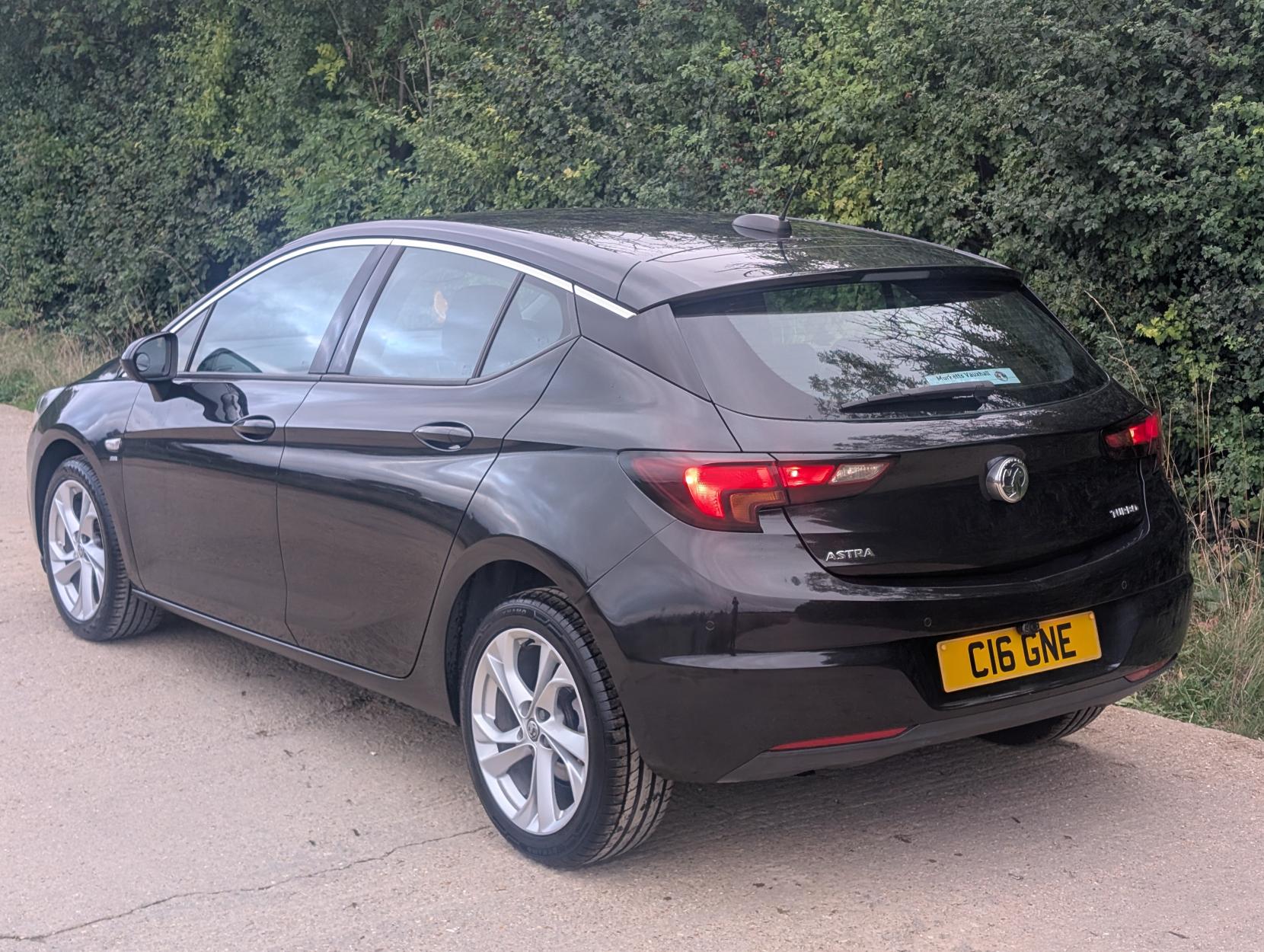 Vauxhall Astra 1.4i Turbo SRi Hatchback 5dr Petrol Manual Euro 6 (150 ps)