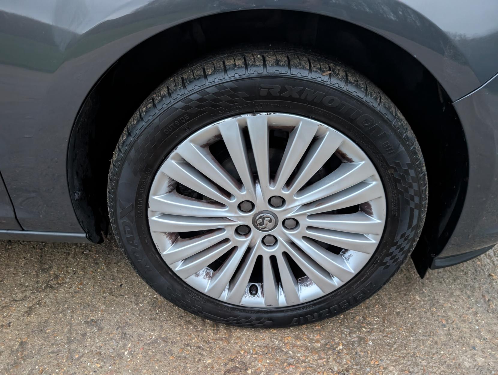 Vauxhall Astra 1.6 16v Excite Hatchback 5dr Petrol Manual Euro 5 (115 ps)