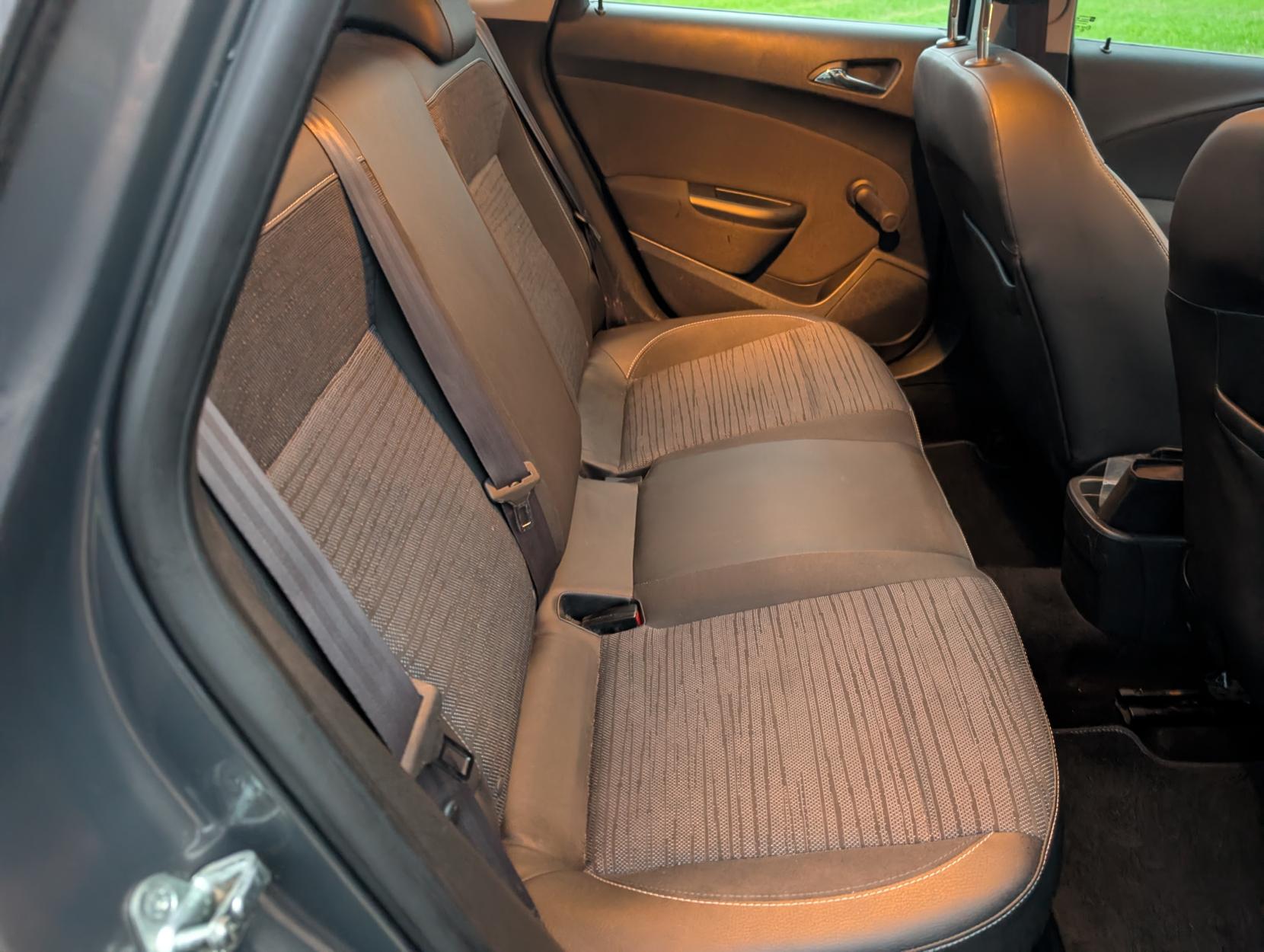 Vauxhall Astra 1.6 16v Excite Hatchback 5dr Petrol Manual Euro 5 (115 ps)