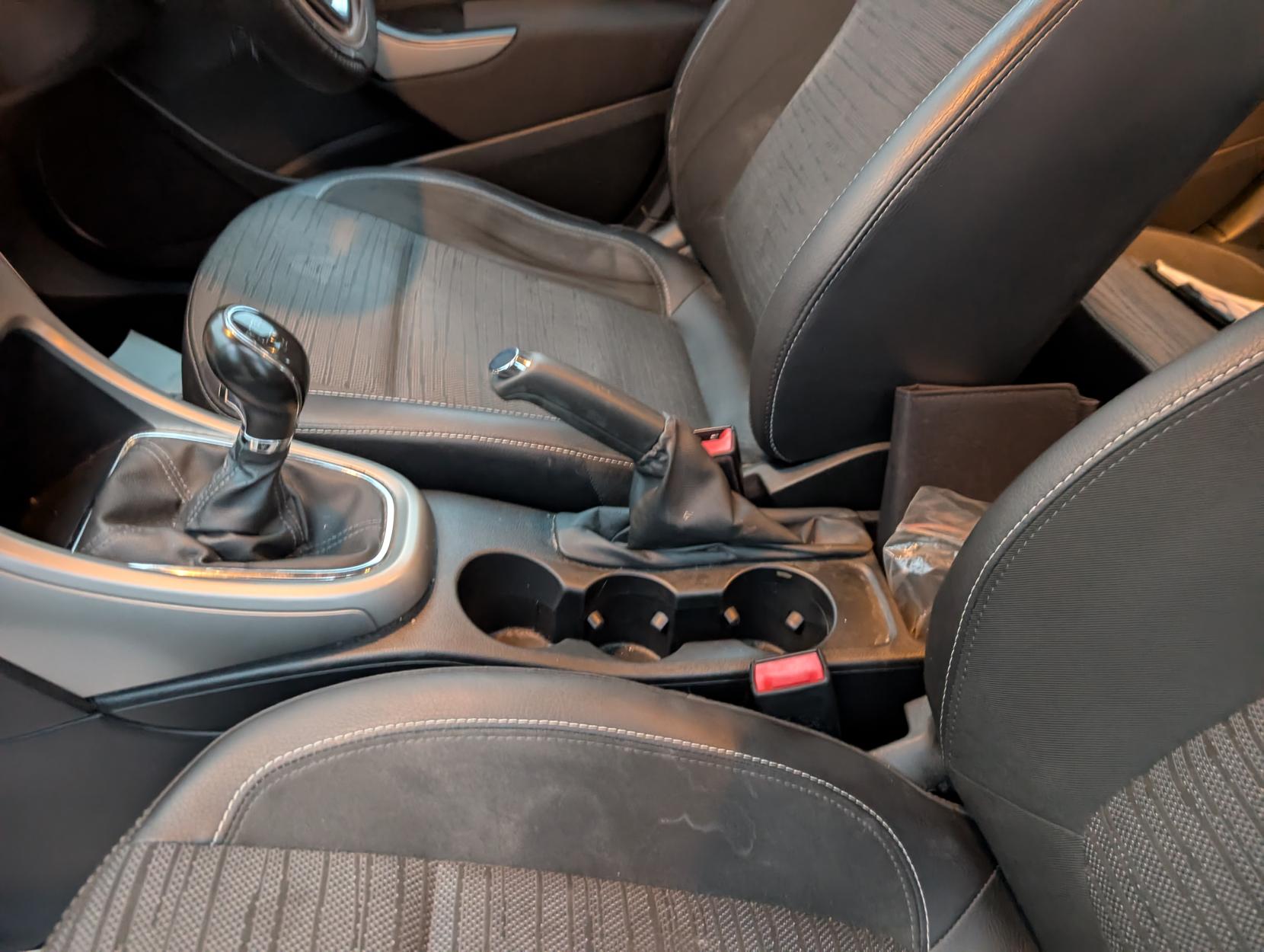 Vauxhall Astra 1.6 16v Excite Hatchback 5dr Petrol Manual Euro 5 (115 ps)