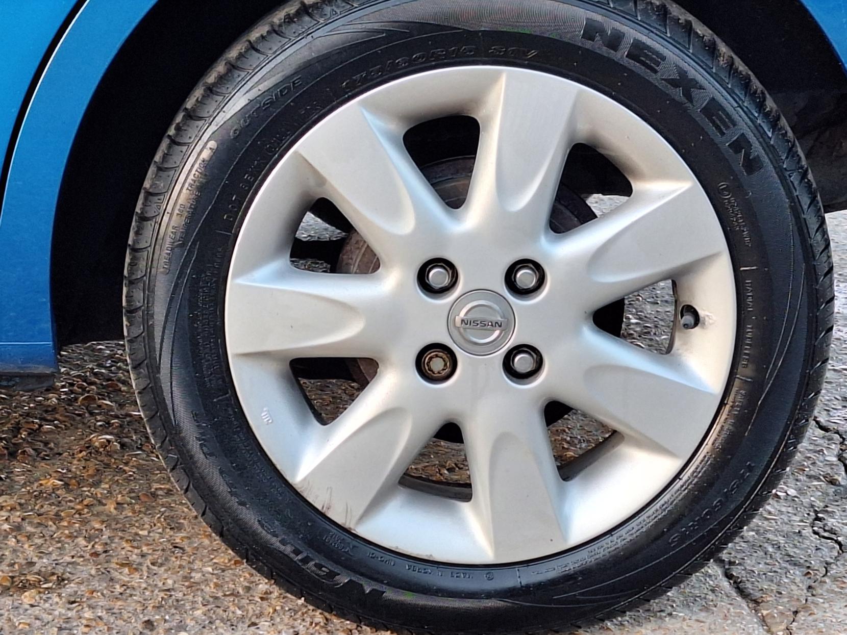 Nissan Micra 1.2 12V Acenta Hatchback 5dr Petrol CVT Euro 5 (80 ps)