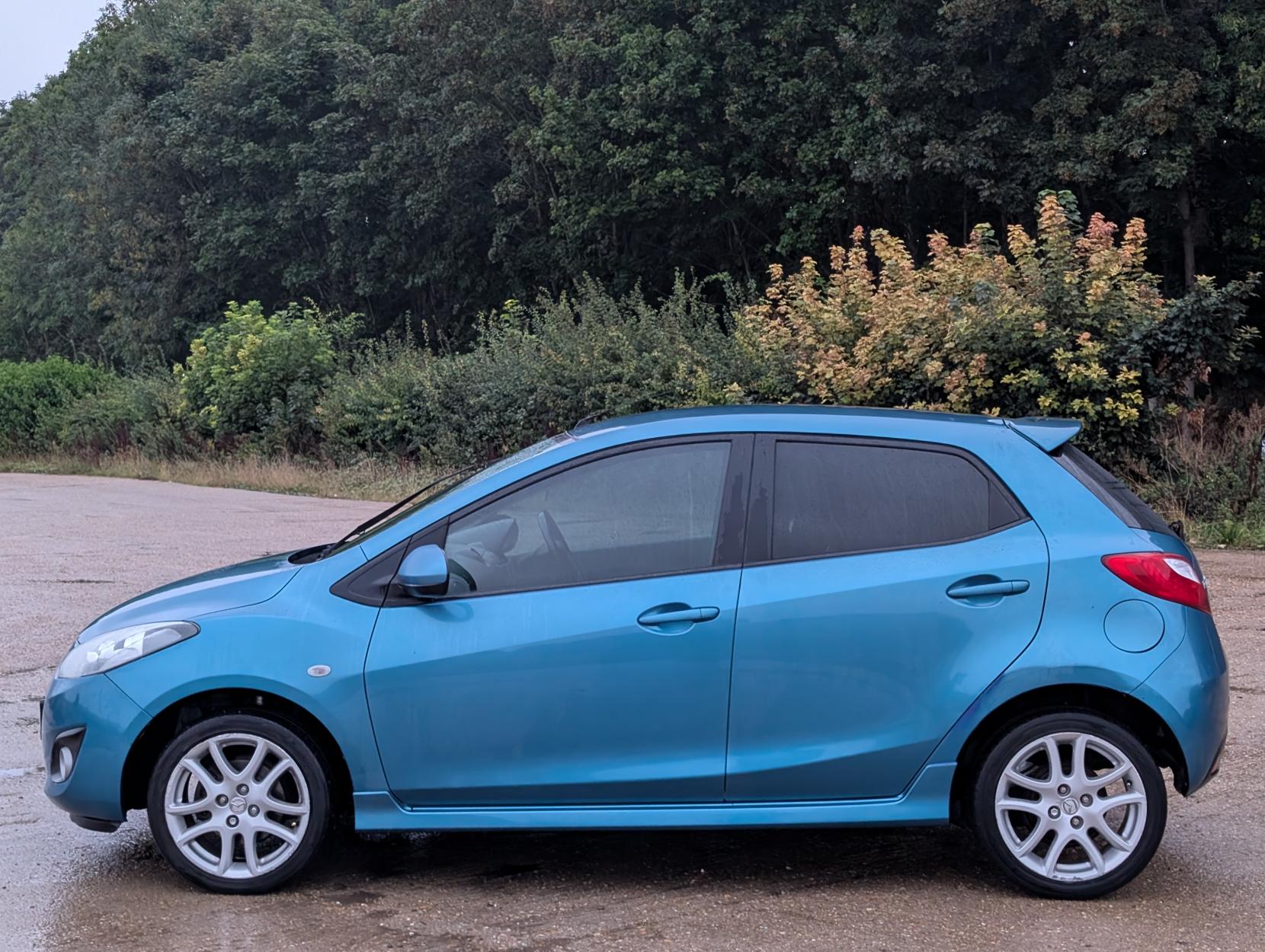 Mazda Mazda2 1.5 Sport Hatchback 5dr Petrol Manual Euro 5 (102 ps)
