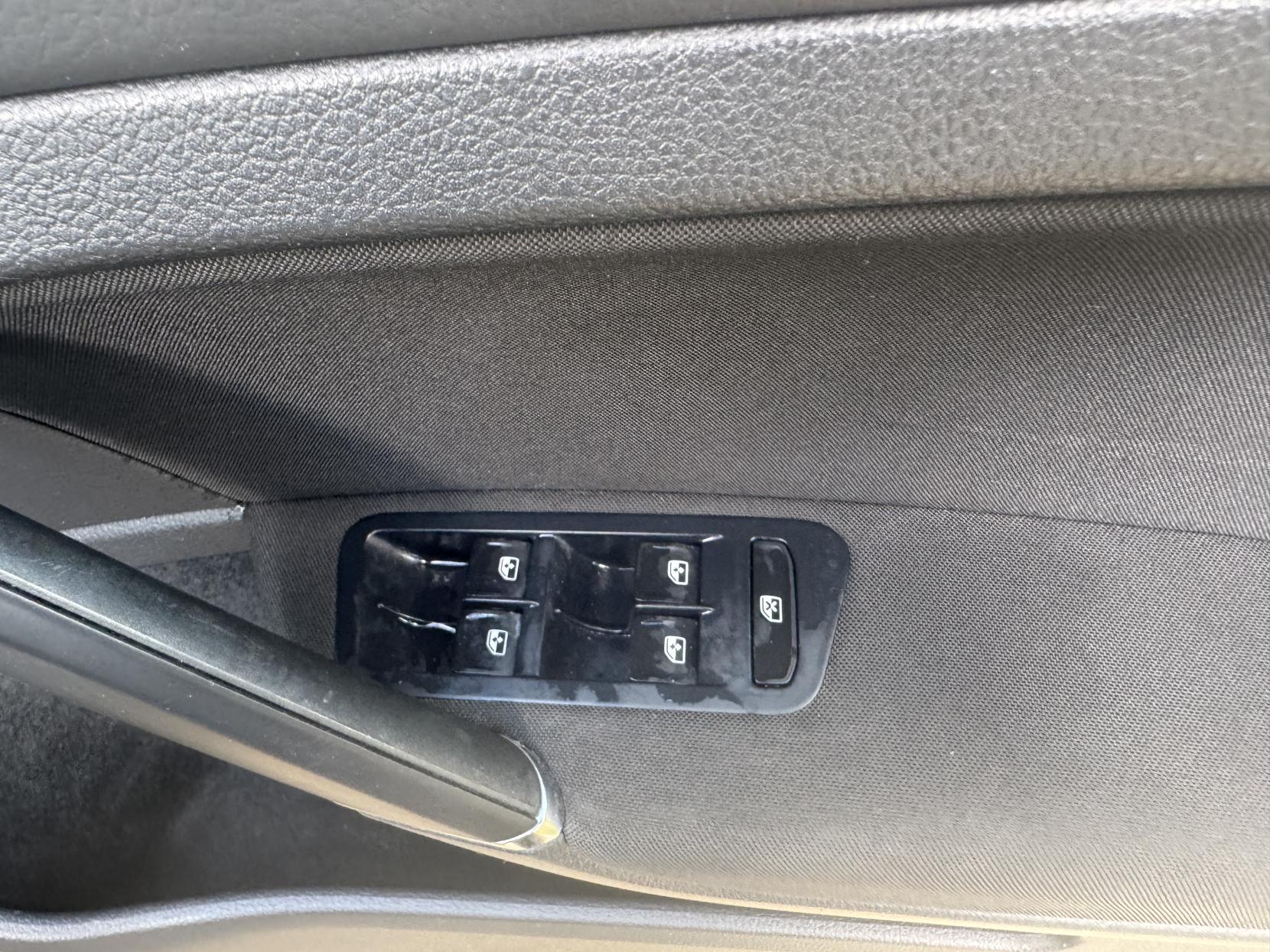 Volkswagen Golf 1.4 TSI BlueMotion Tech Match Hatchback 5dr Petrol Manual Euro 6 (s/s) (125 ps)