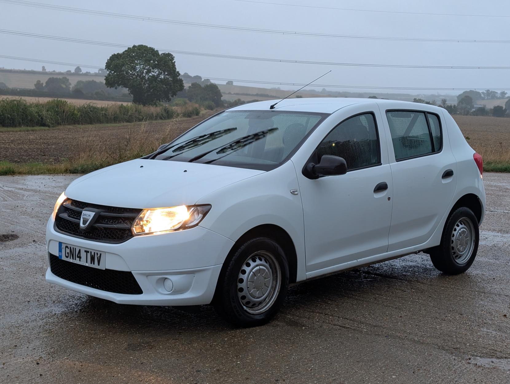 Dacia Sandero 1.2 Access Hatchback 5dr Petrol Manual Euro 5 (75 ps)