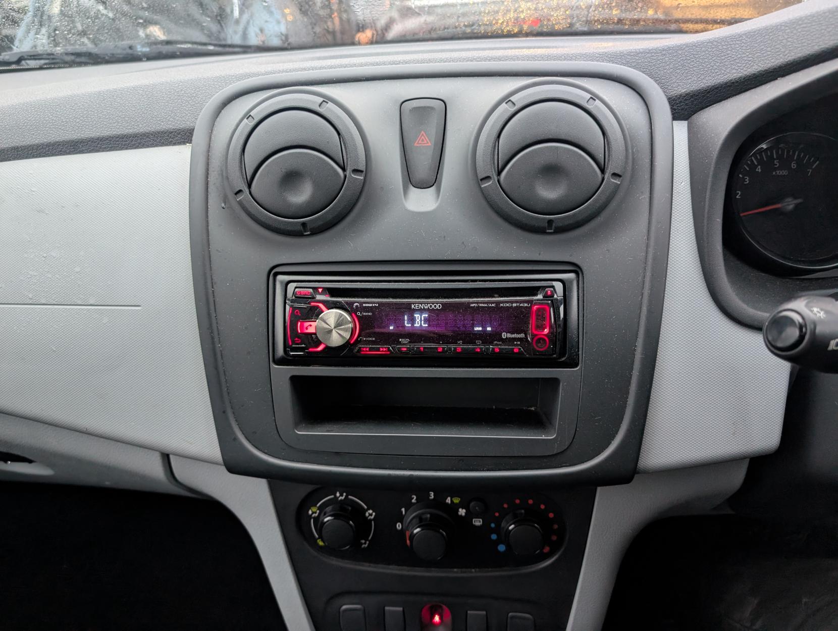 Dacia Sandero 1.2 Access Hatchback 5dr Petrol Manual Euro 5 (75 ps)