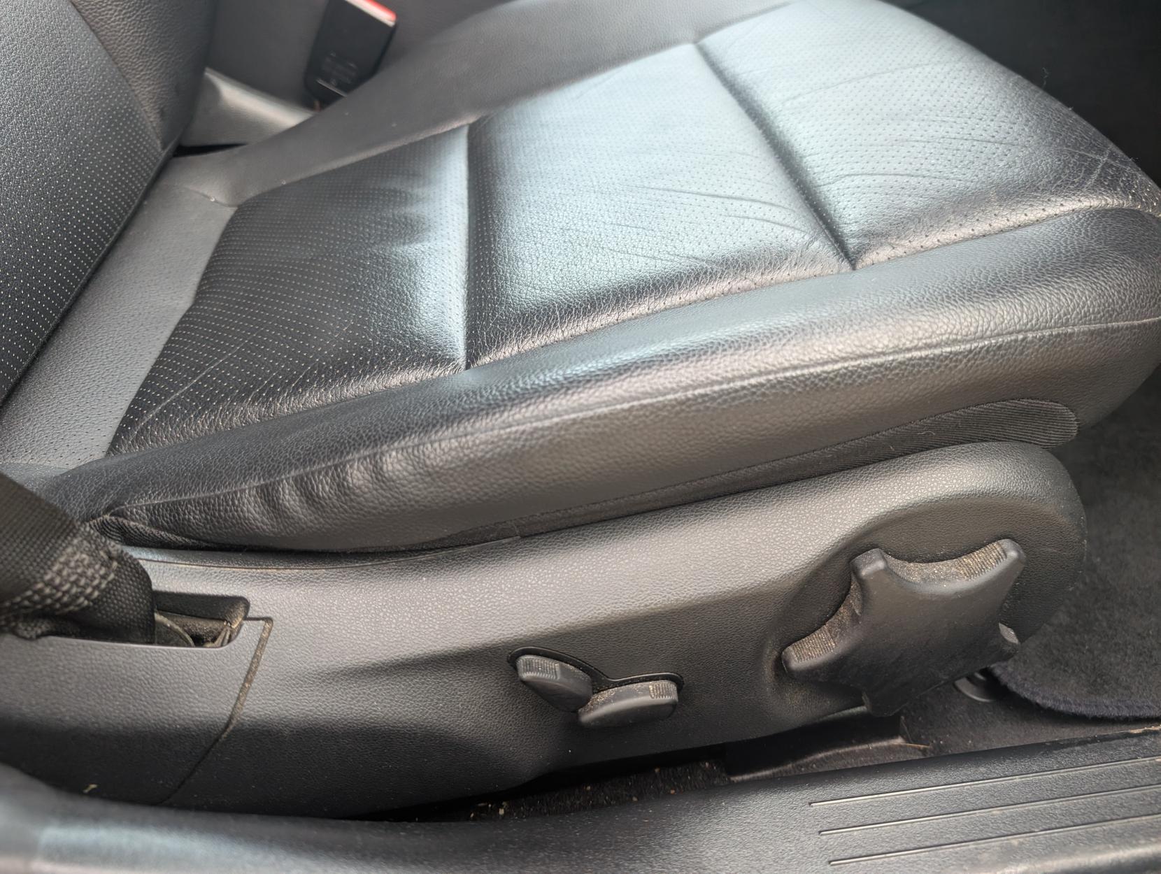 Mercedes-Benz C Class 1.8 C180 Kompressor Classic SE Saloon 4dr Petrol Automatic (193 g/km, 143 bhp)