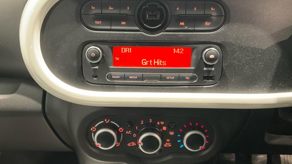 Renault Twingo 1.0 SCe Play Hatchback 5dr Petrol Manual Euro 6 (70 ps)