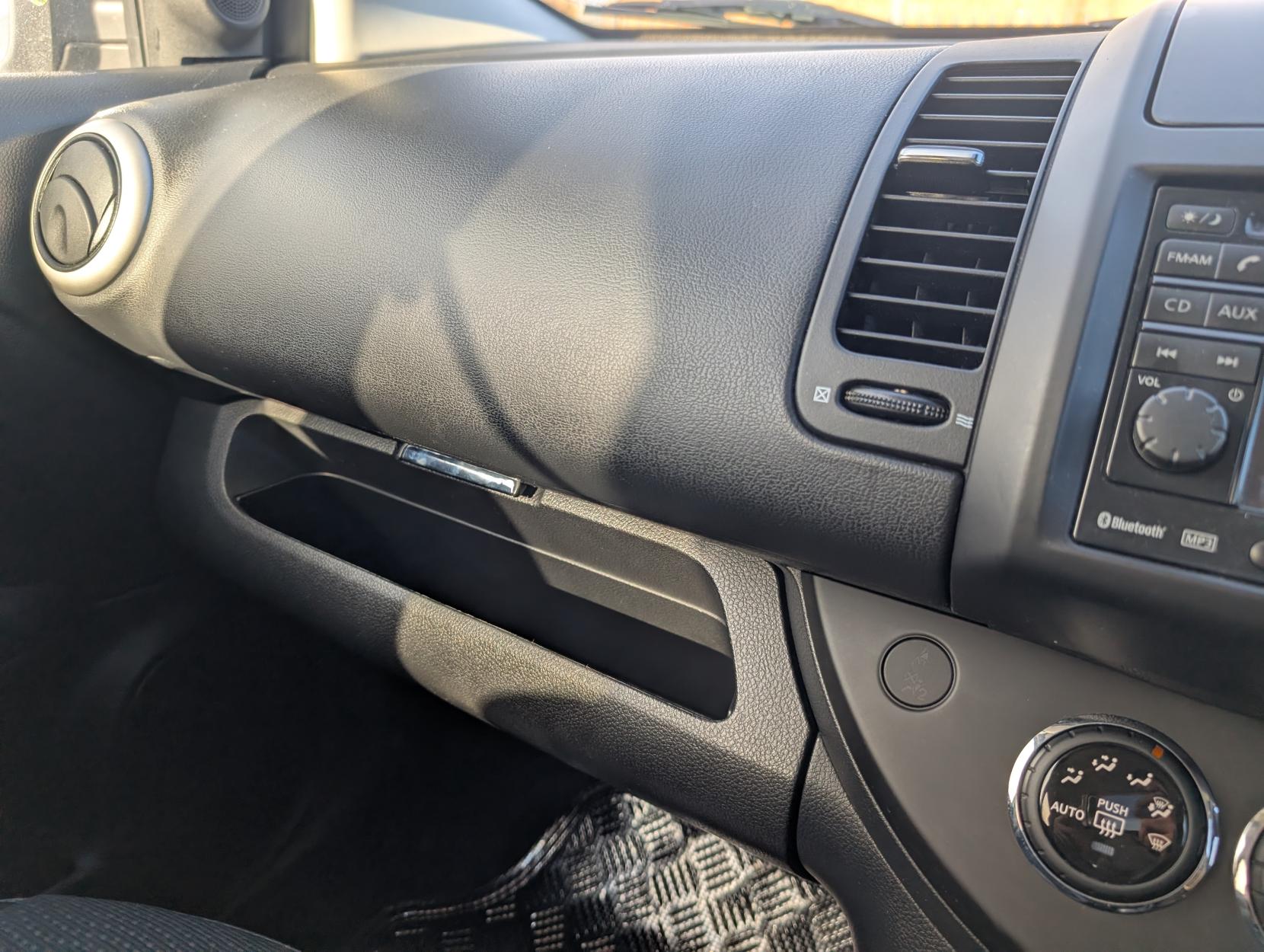 Nissan Note 1.6 16V n-tec+ Hatchback 5dr Petrol Manual Euro 5 (110 ps)