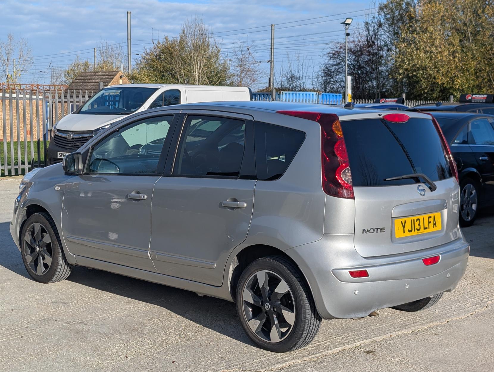 Nissan Note 1.6 16V n-tec+ Hatchback 5dr Petrol Manual Euro 5 (110 ps)