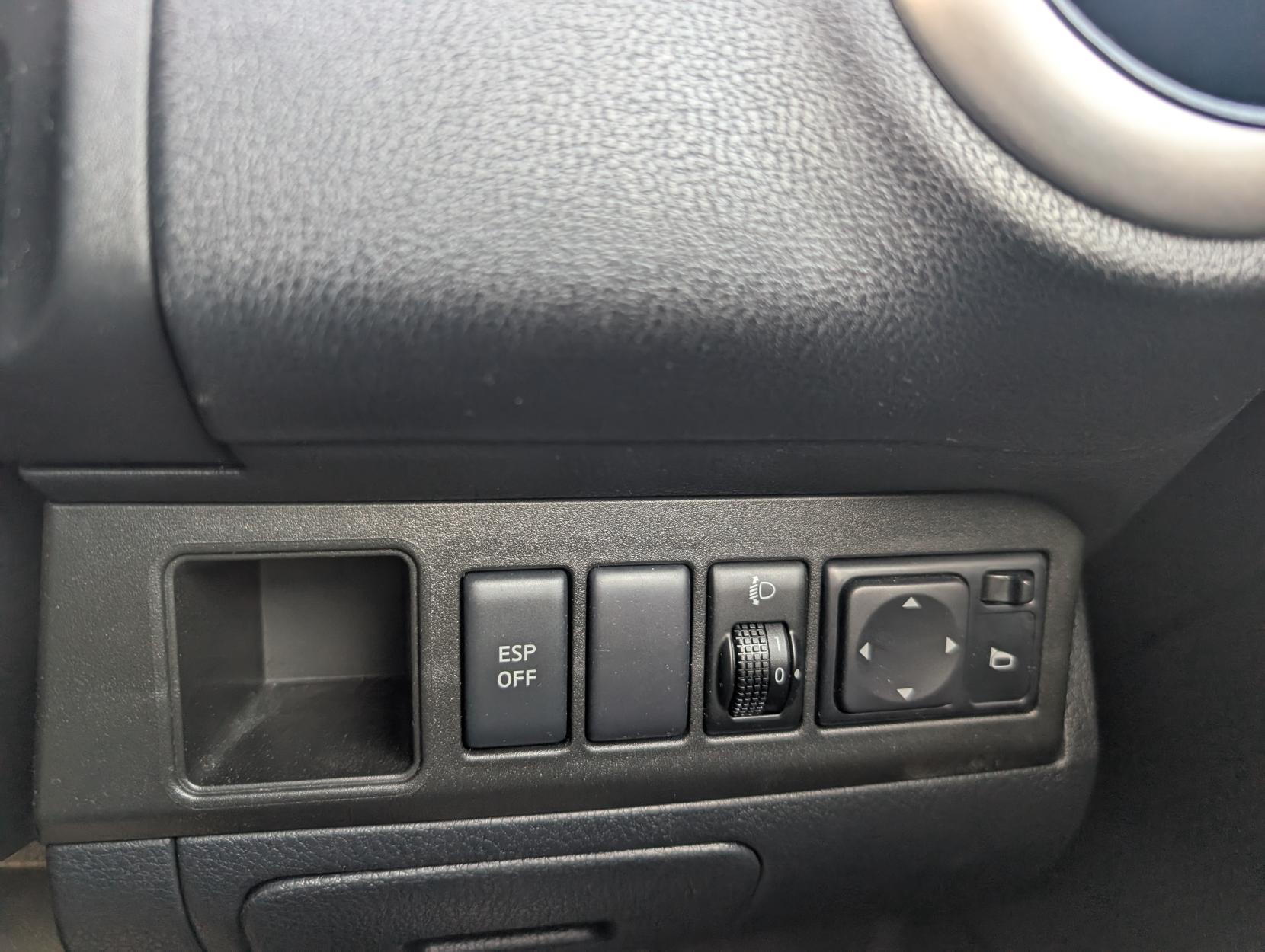 Nissan Note 1.6 16V n-tec+ Hatchback 5dr Petrol Manual Euro 5 (110 ps)