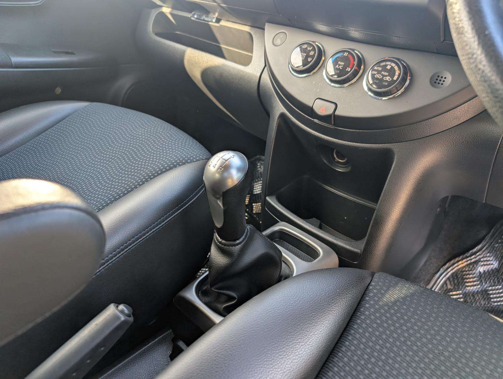 Nissan Note 1.6 16V n-tec+ Hatchback 5dr Petrol Manual Euro 5 (110 ps)