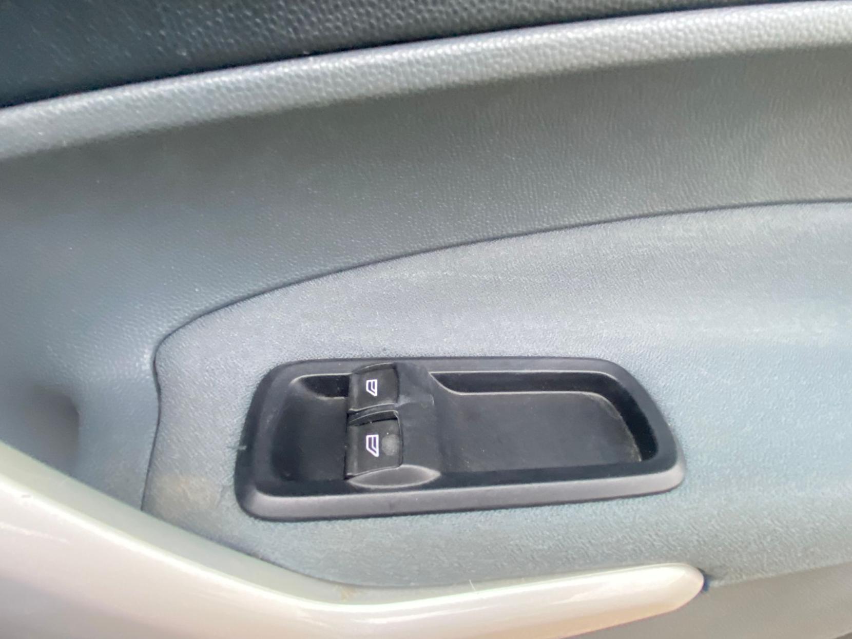 Ford Fiesta 1.25 Zetec Hatchback 5dr Petrol Manual (129 g/km, 81 bhp)