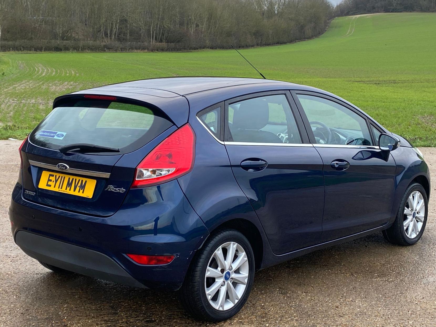 Ford Fiesta 1.25 Zetec Hatchback 5dr Petrol Manual (129 g/km, 81 bhp)