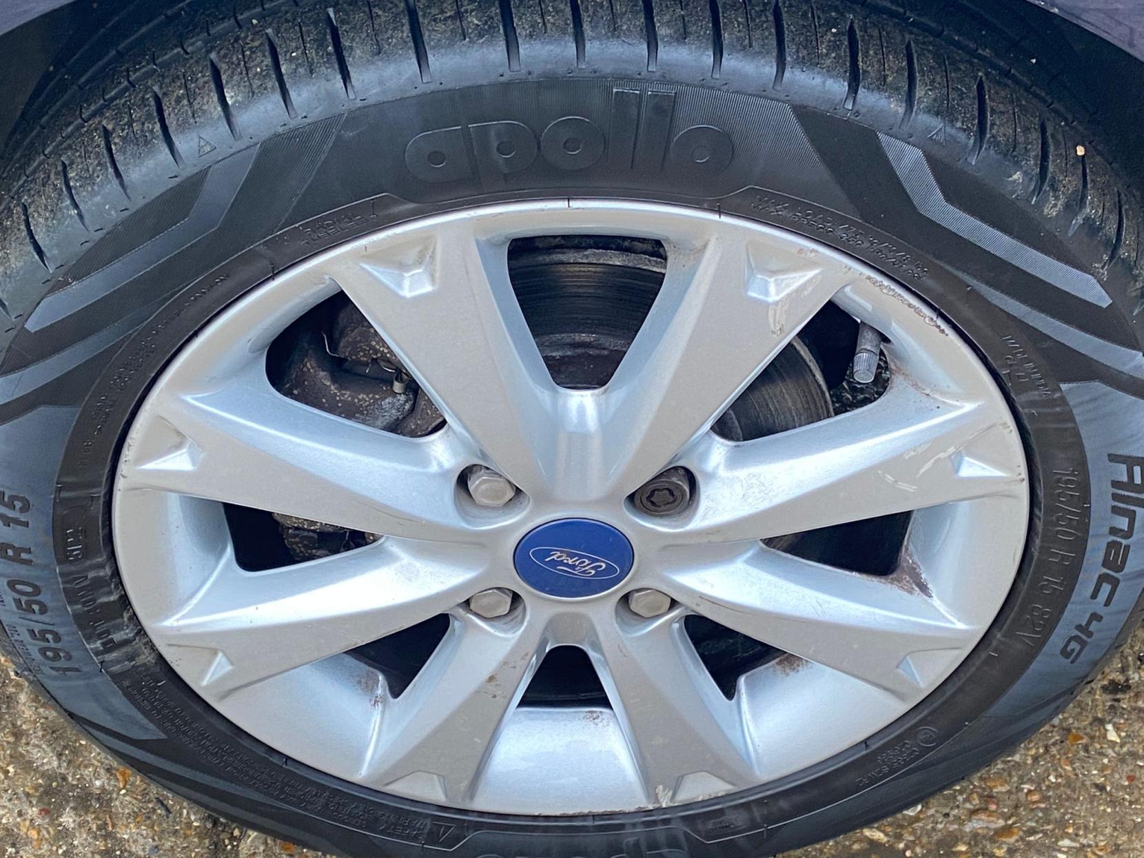 Ford Fiesta 1.25 Zetec Hatchback 5dr Petrol Manual (129 g/km, 81 bhp)